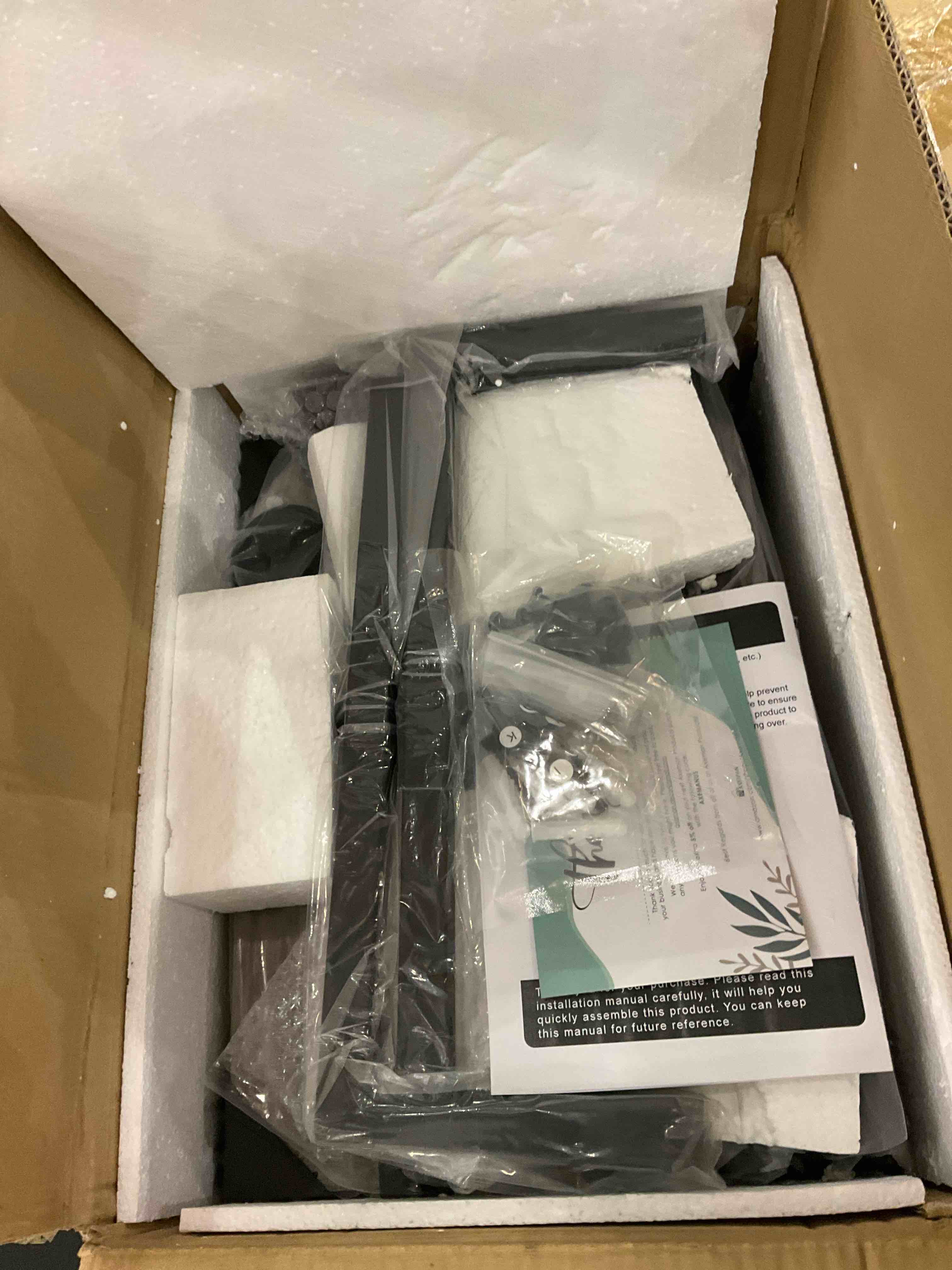 https://s3.amazonaws.com/lotting-images-prod/BargainHunt/EXS00709660_1707143995927.jpeg