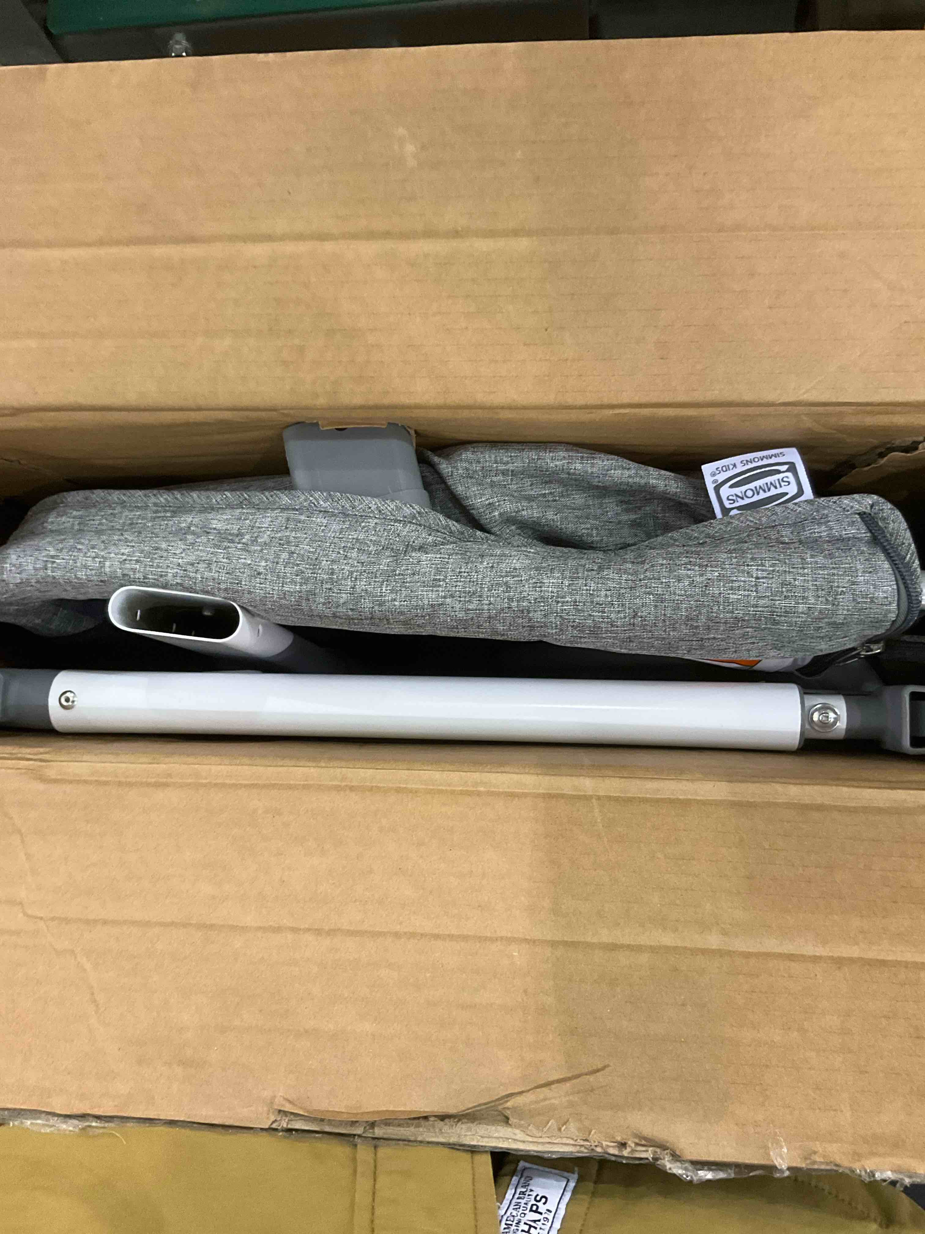 https://s3.amazonaws.com/lotting-images-prod/BargainHunt/EXS00709980_1707751765435.jpeg