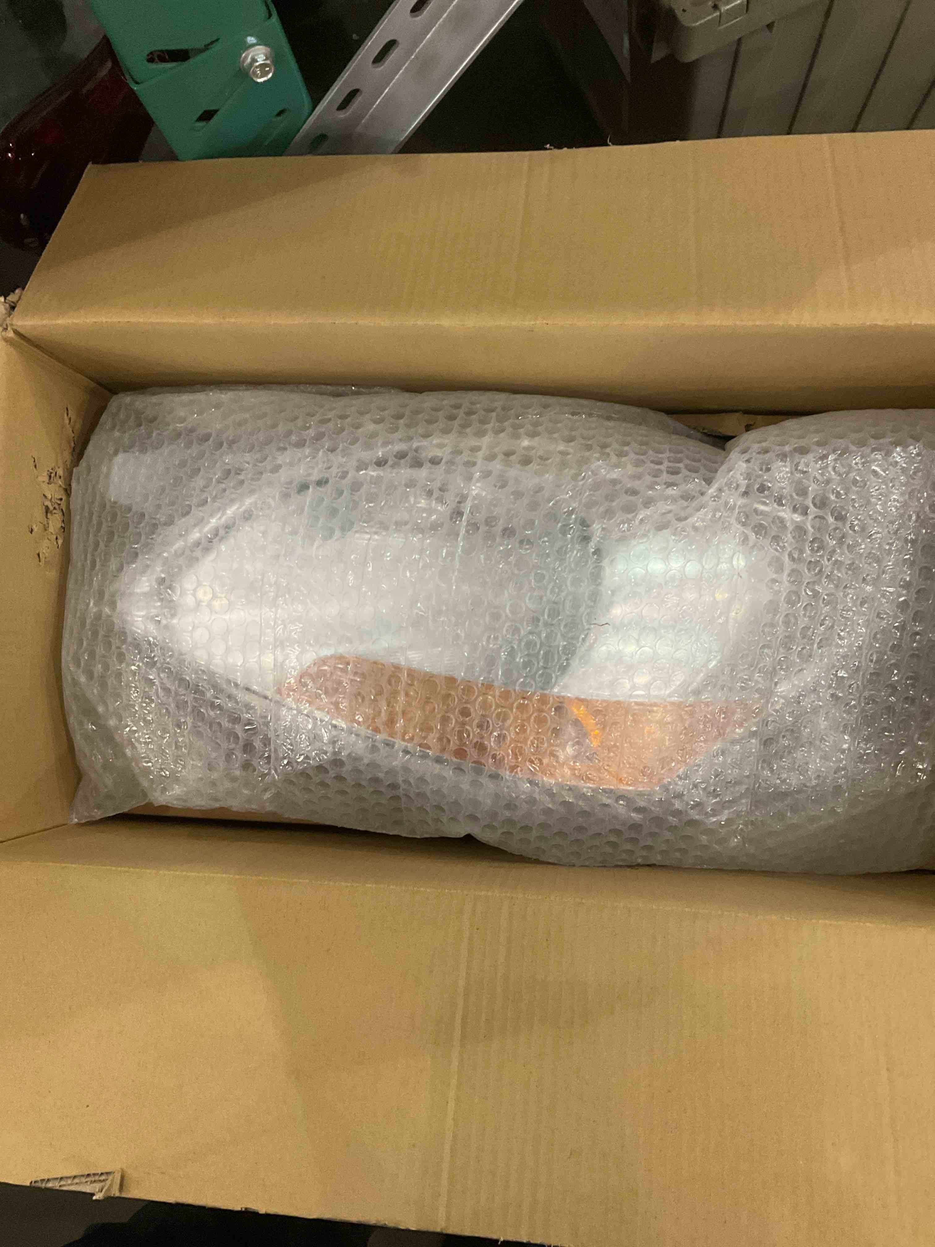 https://s3.amazonaws.com/lotting-images-prod/BargainHunt/EXS00709983_1707752266797.jpeg