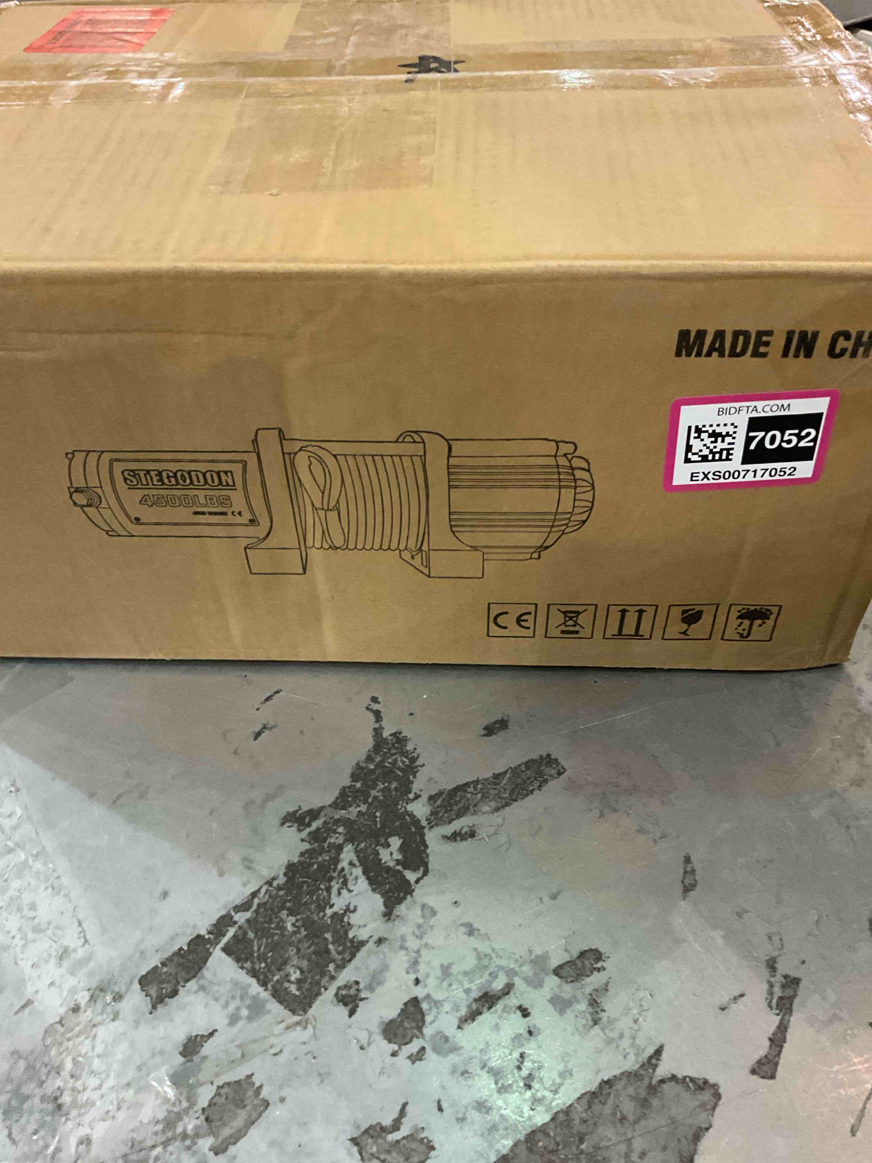 https://s3.amazonaws.com/lotting-images-prod/BargainHunt/EXS00717052_1716381625130.jpeg