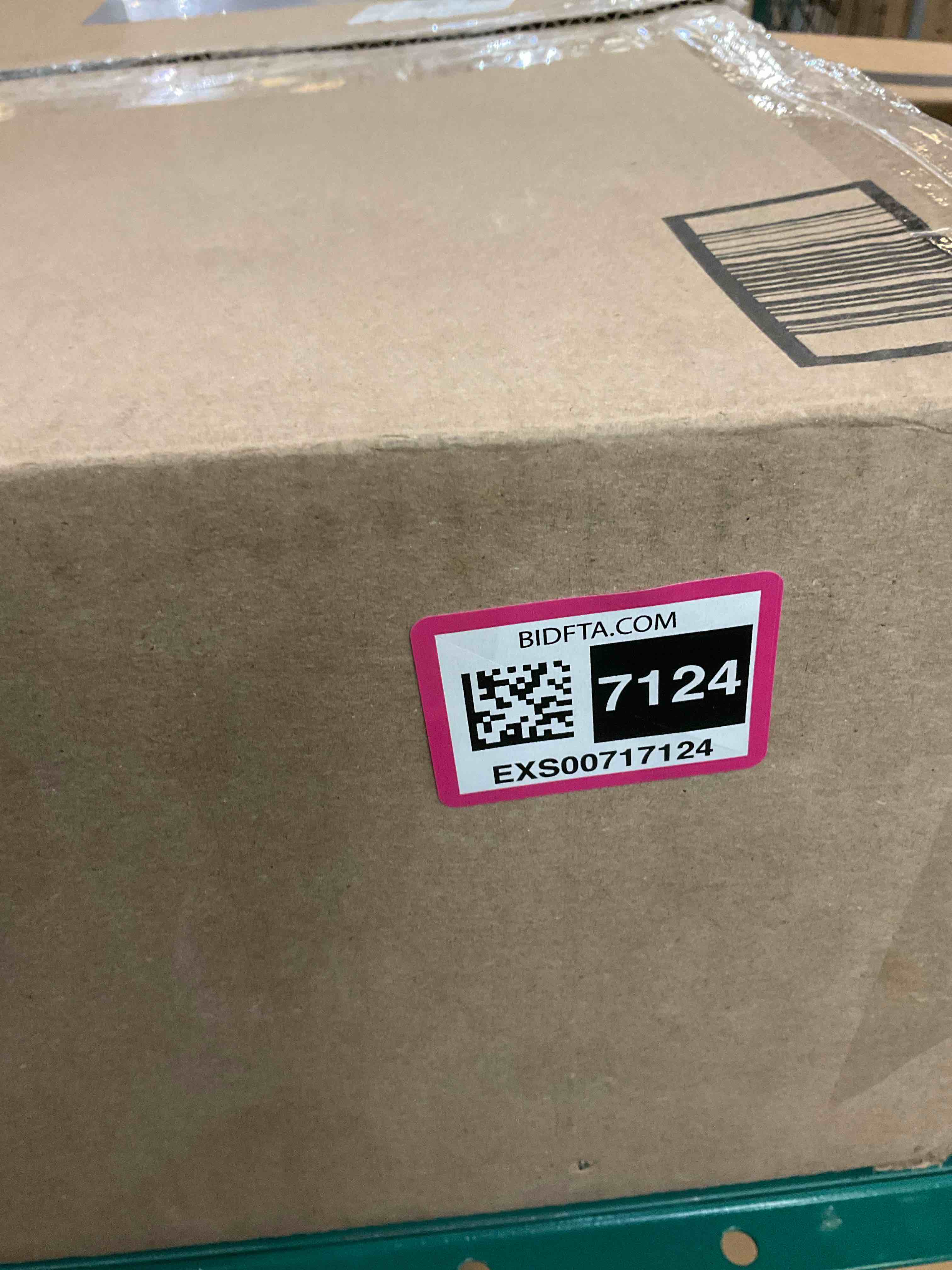 https://s3.amazonaws.com/lotting-images-prod/BargainHunt/EXS00717124_1716399633003.jpeg