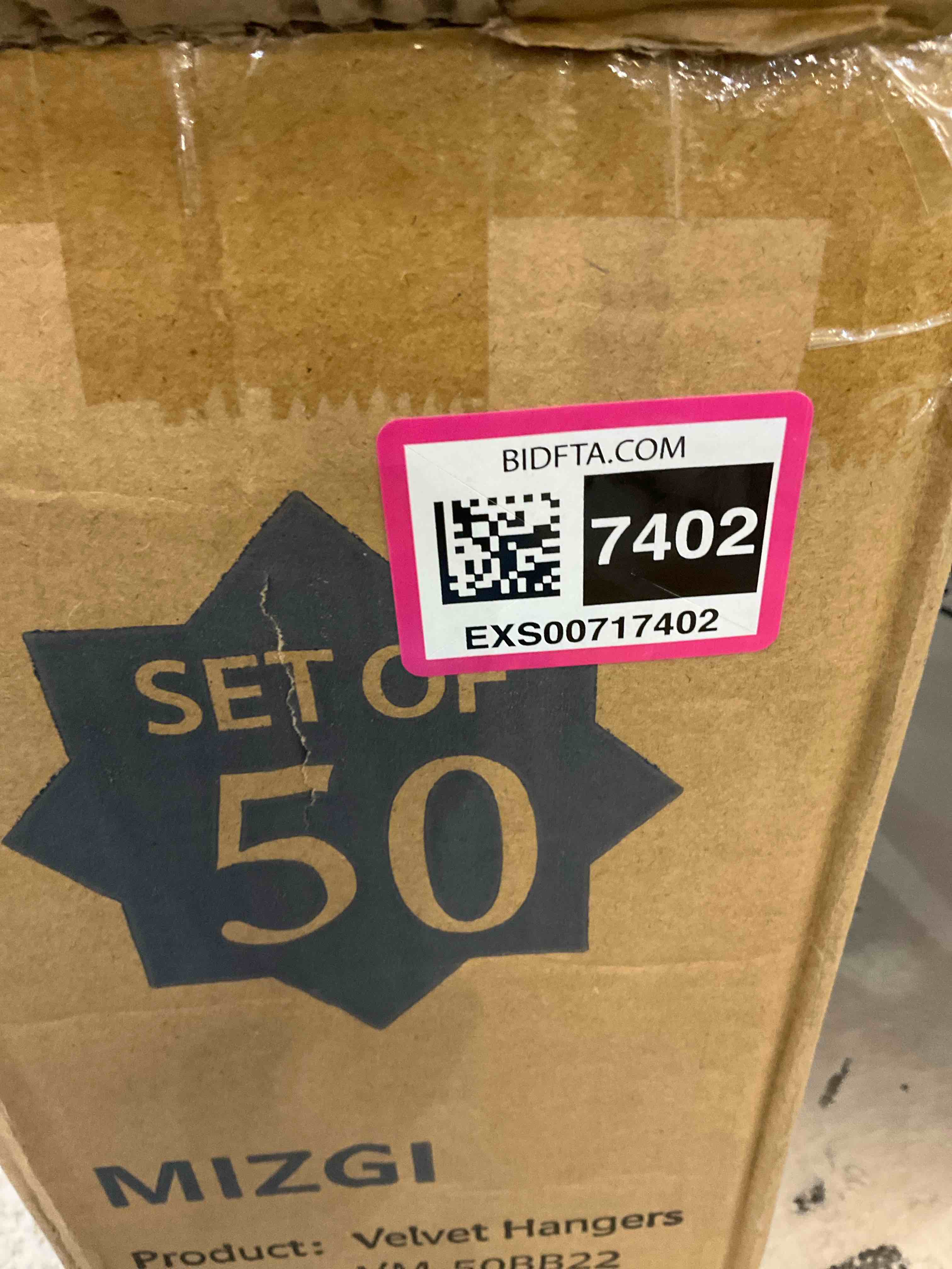 https://s3.amazonaws.com/lotting-images-prod/BargainHunt/EXS00717402_1716910051298.jpeg