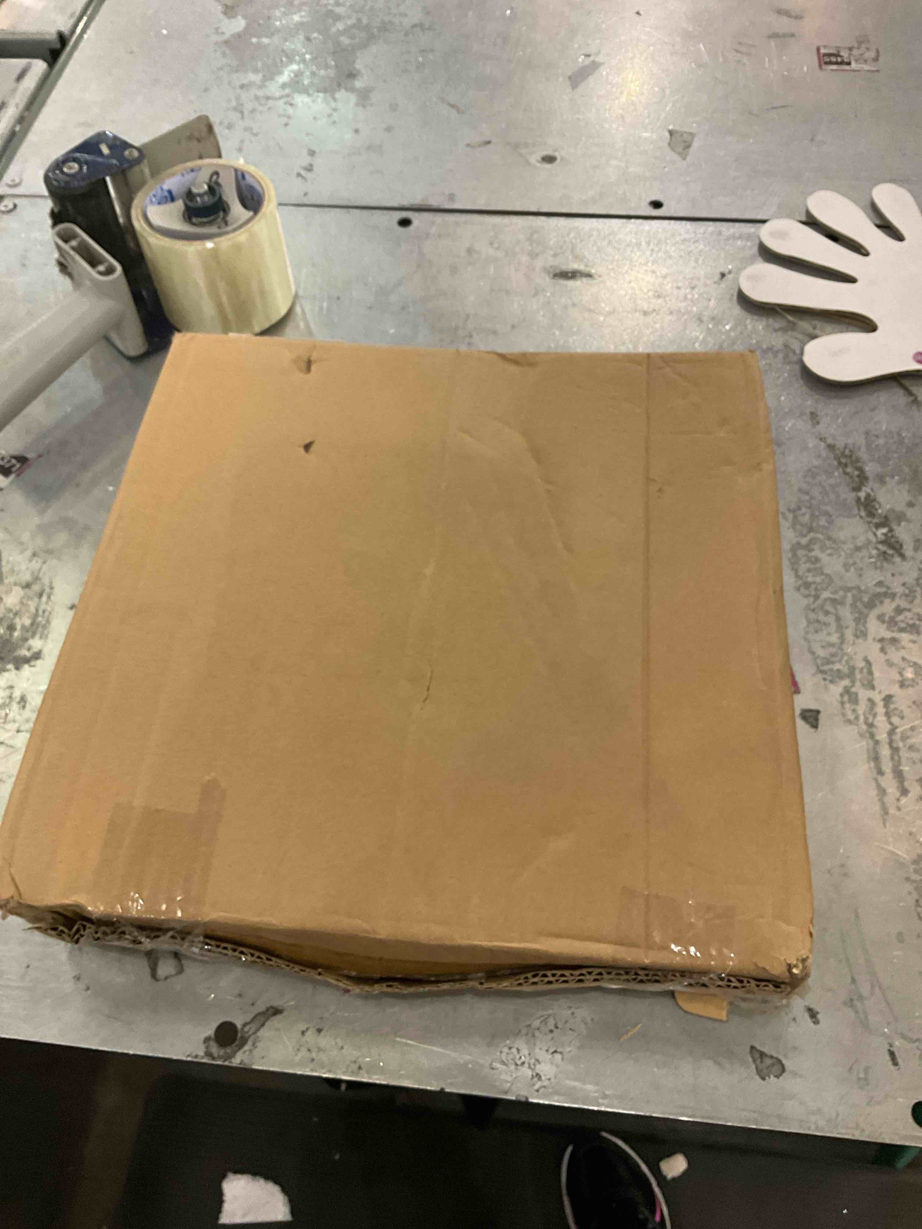 https://s3.amazonaws.com/lotting-images-prod/BargainHunt/EXS00720074_1710856233988.jpeg