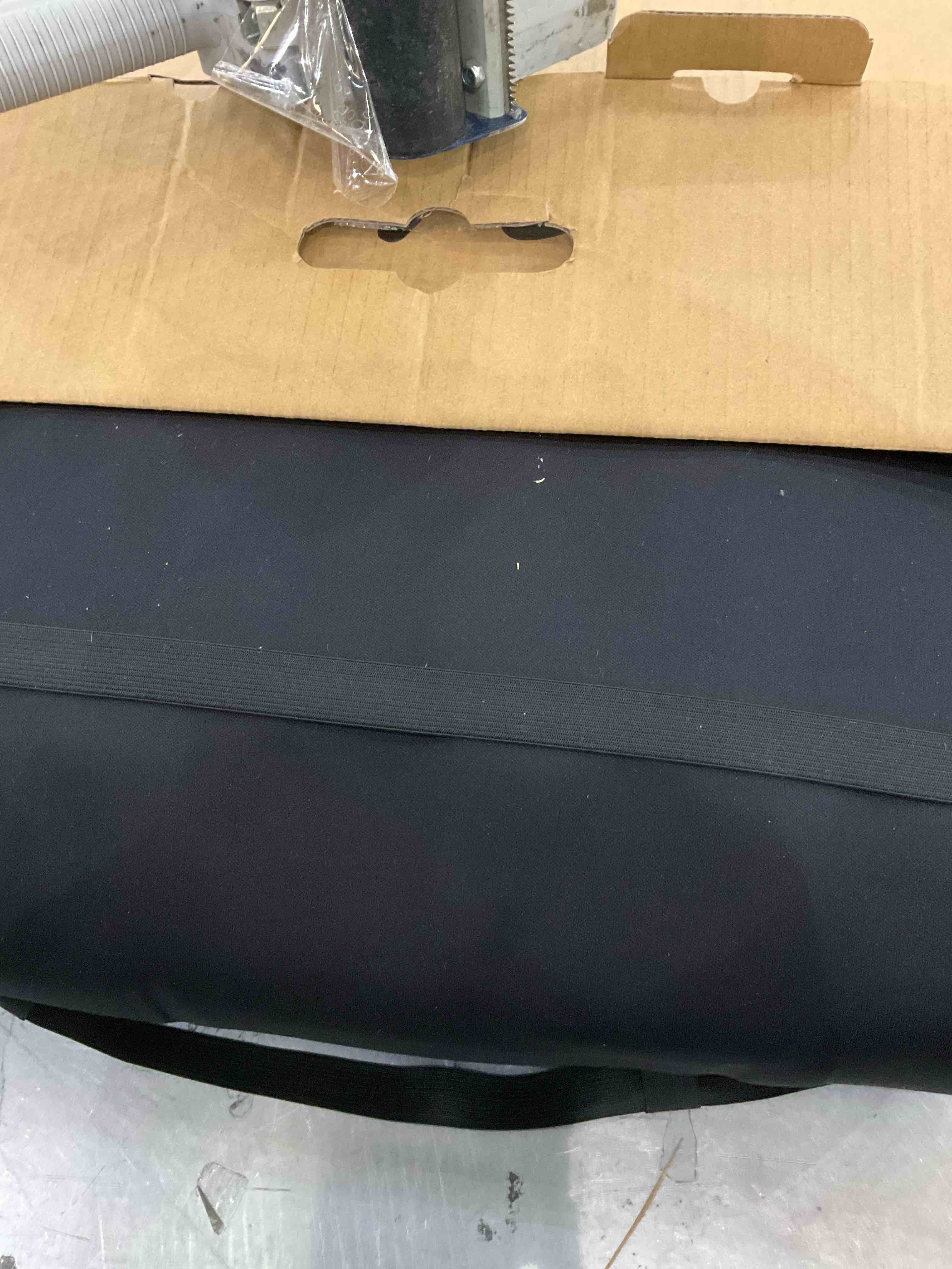 https://s3.amazonaws.com/lotting-images-prod/BargainHunt/EXS00720328_1710941627913.jpeg