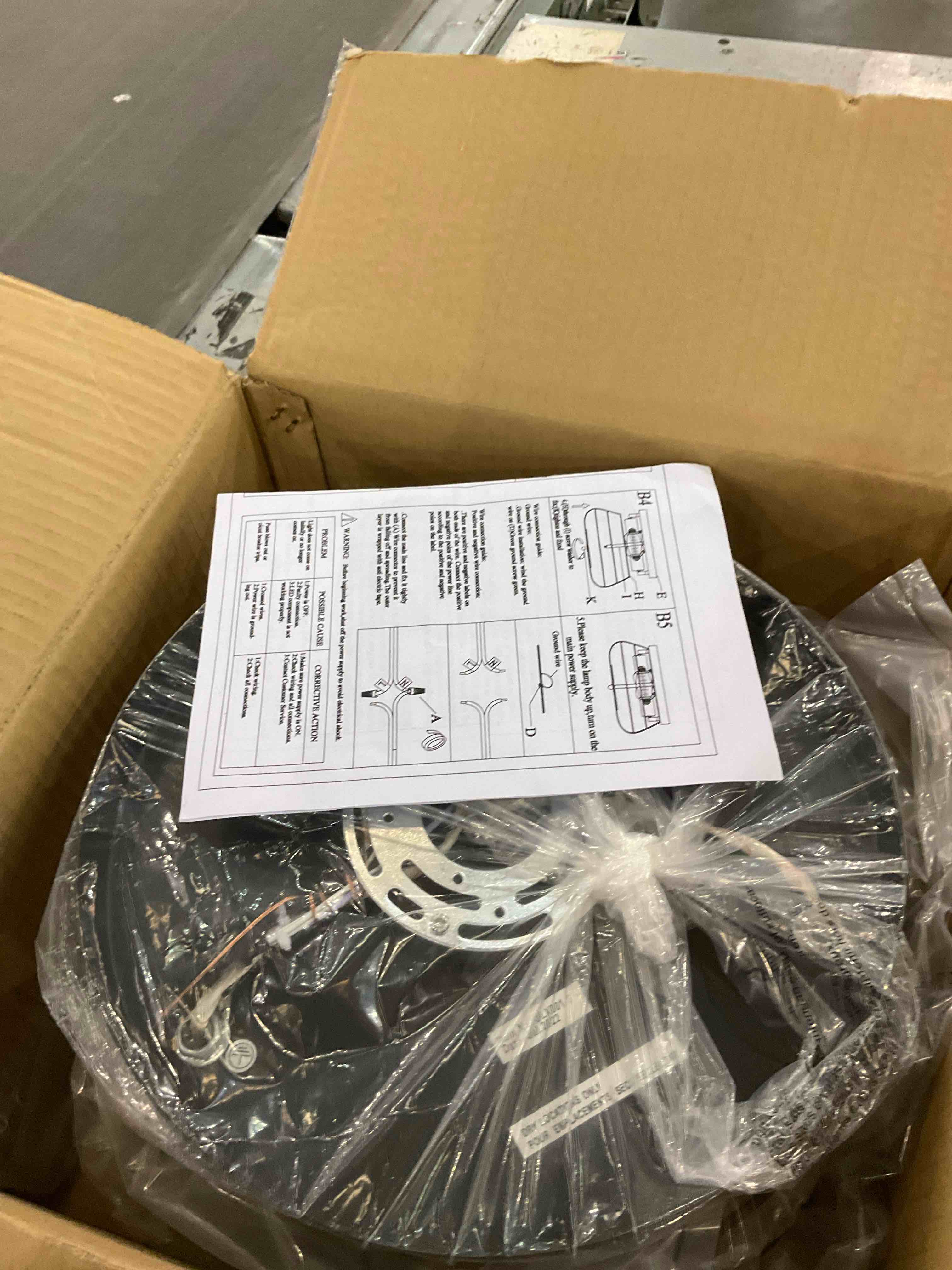 https://s3.amazonaws.com/lotting-images-prod/BargainHunt/EXS00720329_1710941711642.jpeg
