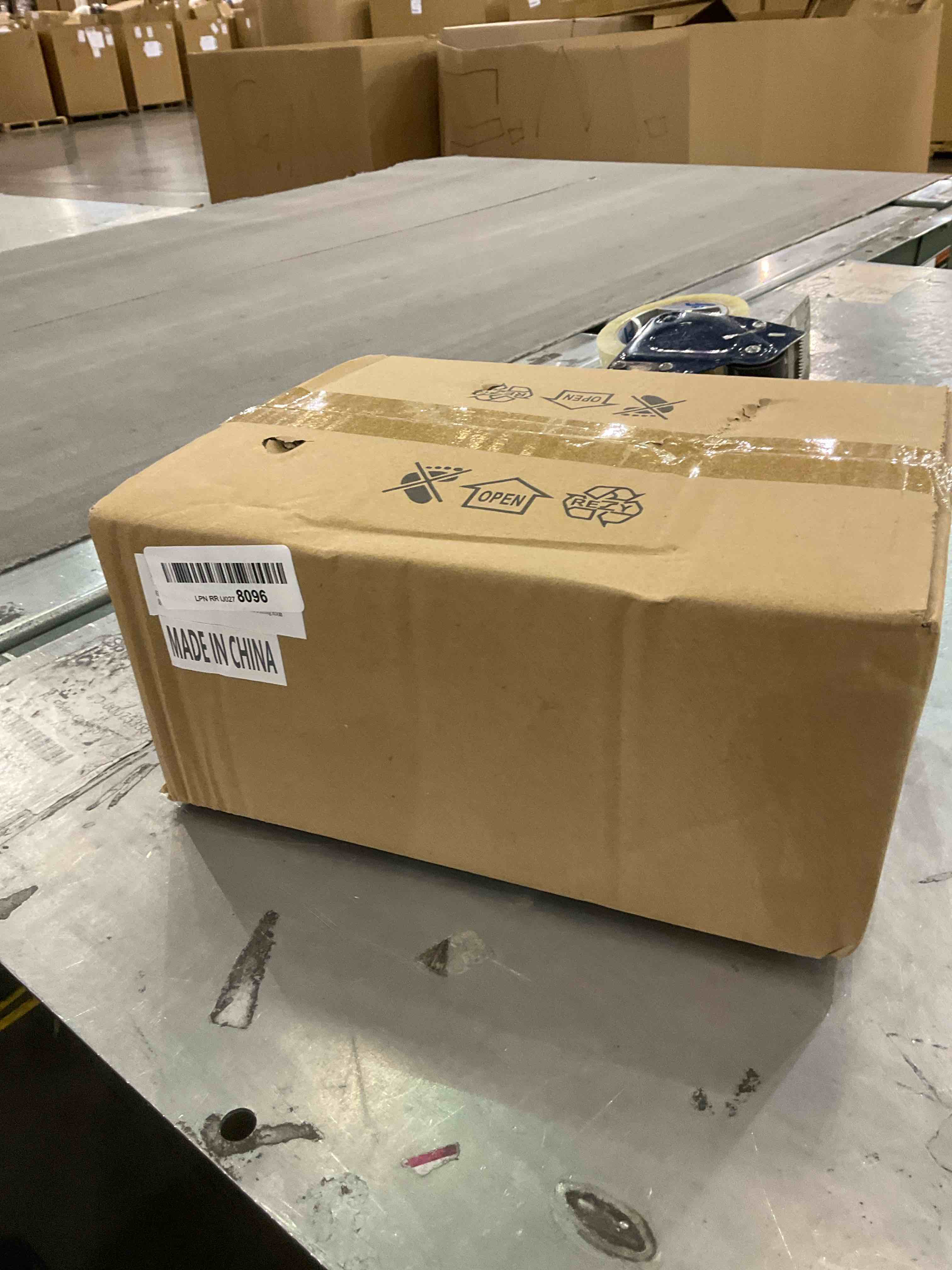 https://s3.amazonaws.com/lotting-images-prod/BargainHunt/EXS00720335_1710942160476.jpeg