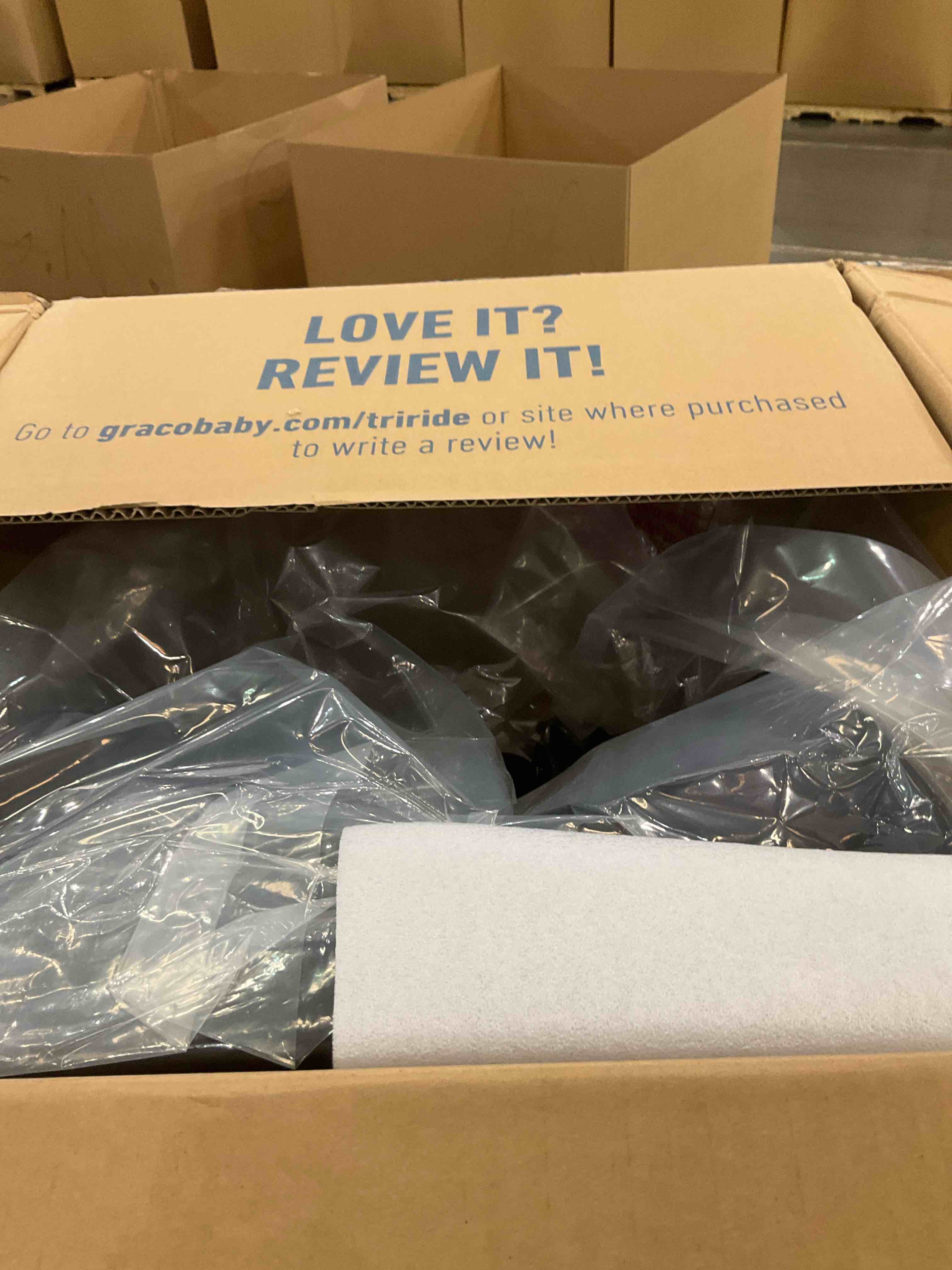 https://s3.amazonaws.com/lotting-images-prod/BargainHunt/EXS00720442_1710957305518.jpeg