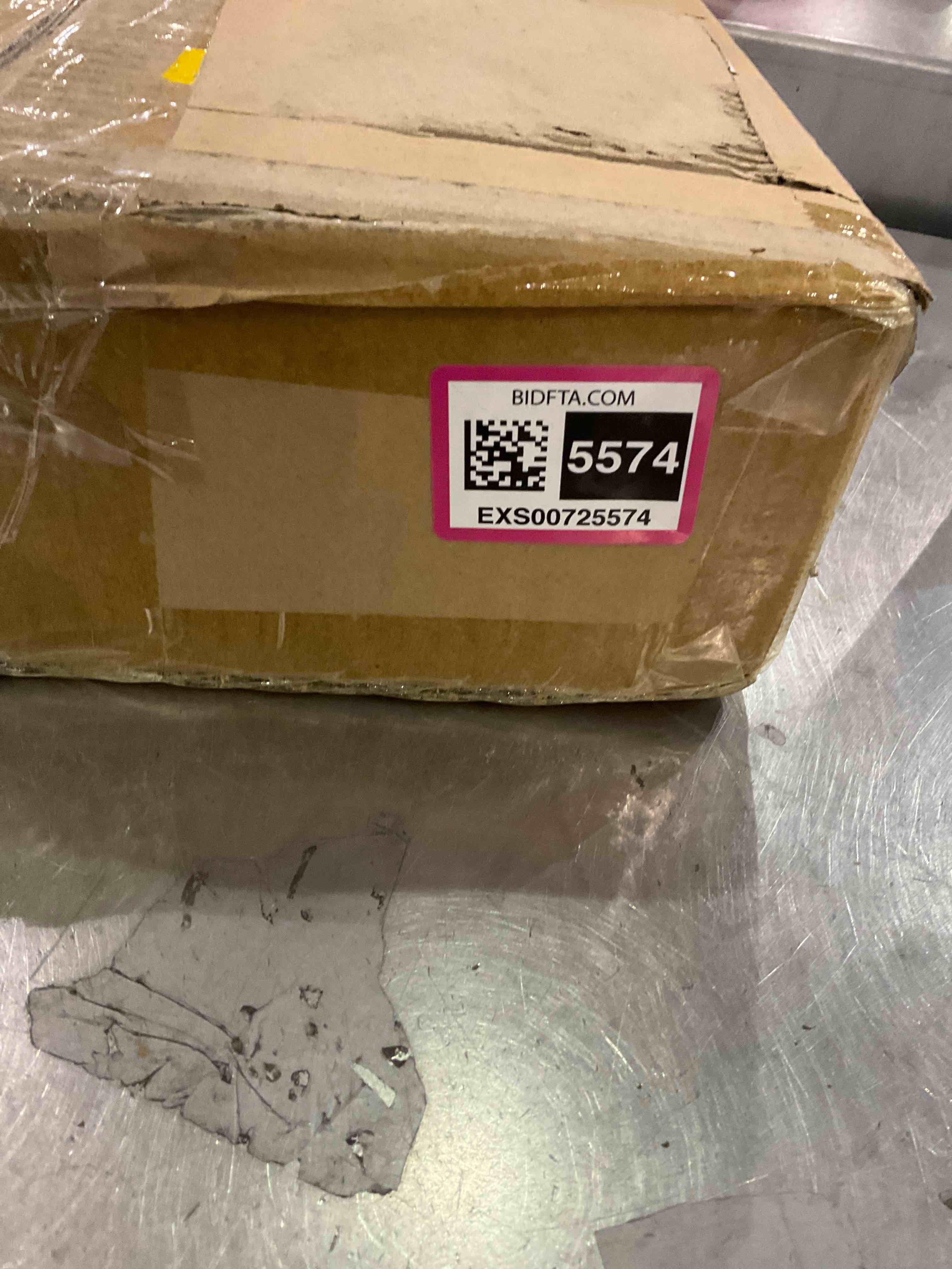https://s3.amazonaws.com/lotting-images-prod/BargainHunt/EXS00725574_1709914187616.jpeg
