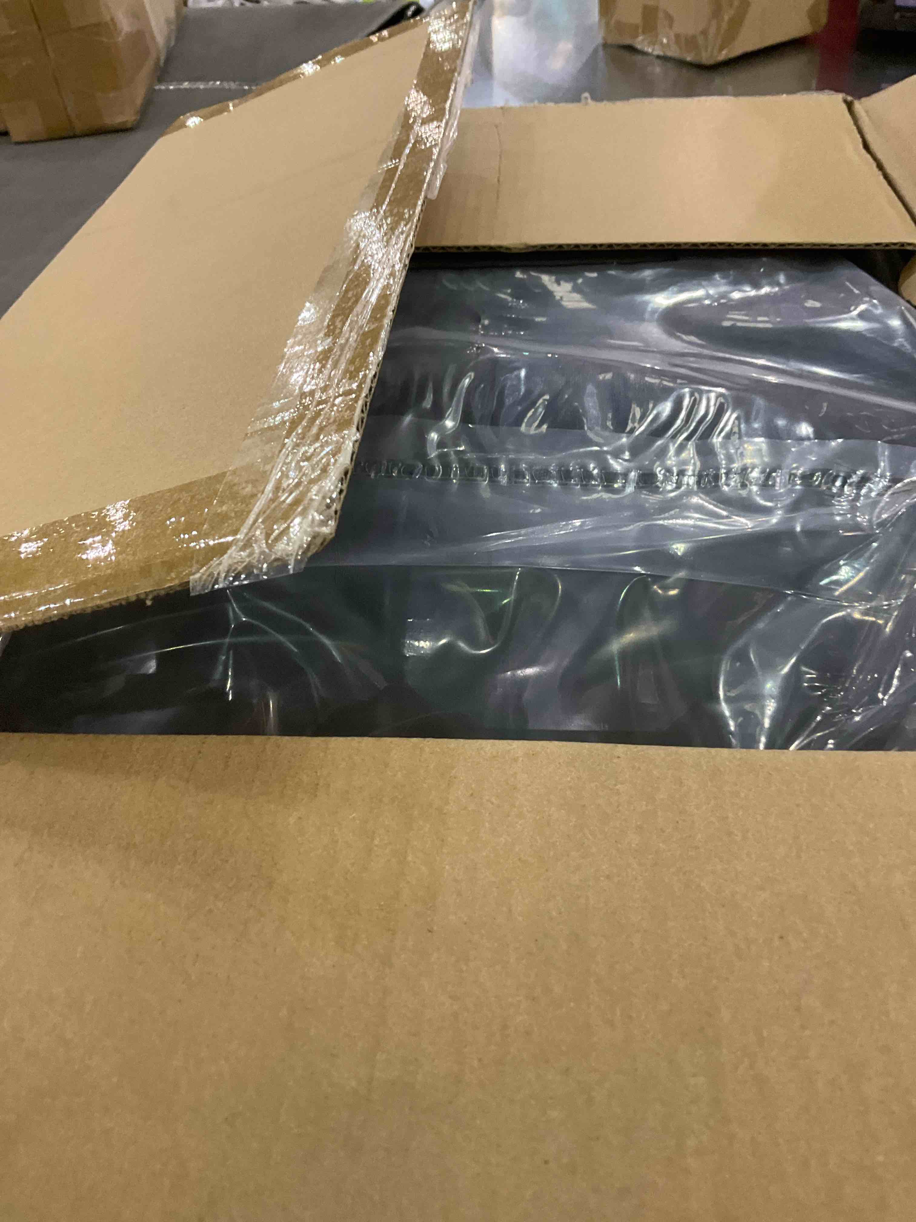 https://s3.amazonaws.com/lotting-images-prod/BargainHunt/EXS00725588_1709916257991.jpeg