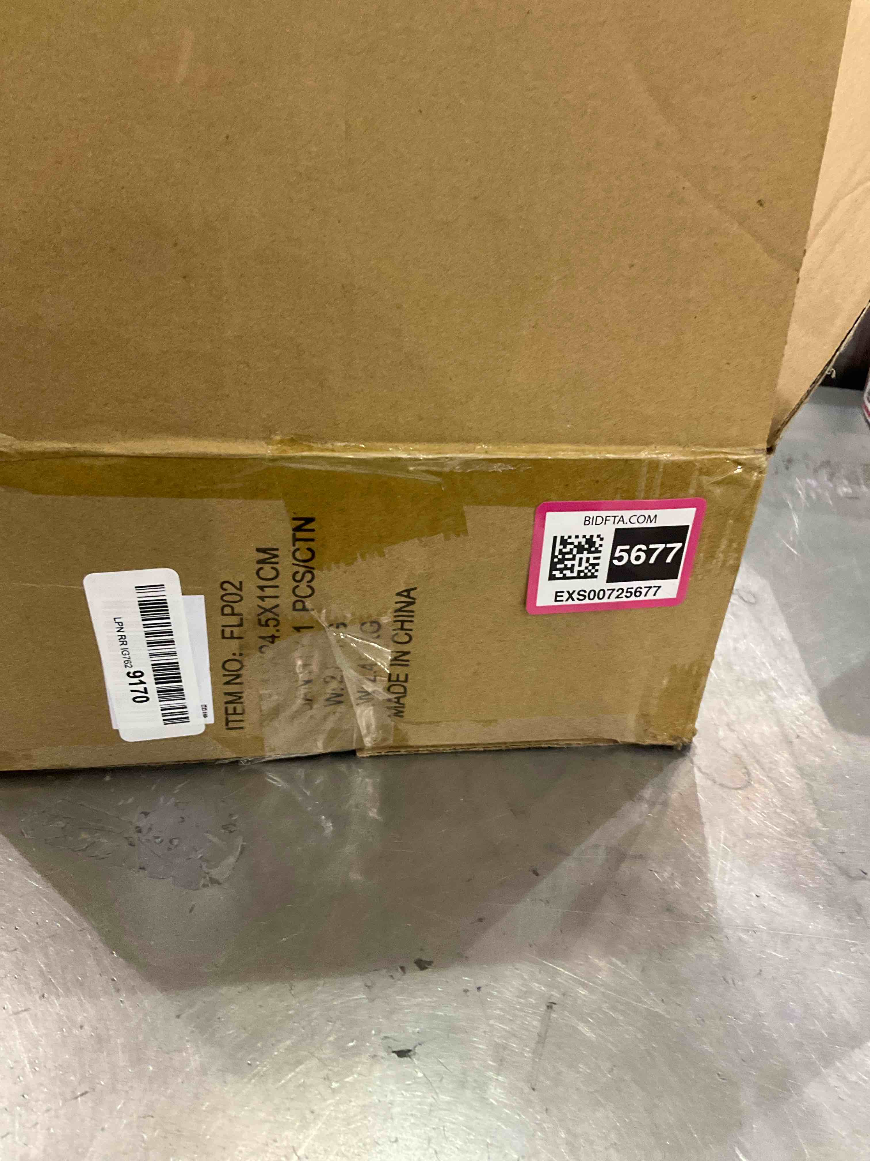 https://s3.amazonaws.com/lotting-images-prod/BargainHunt/EXS00725677_1710163665611.jpeg