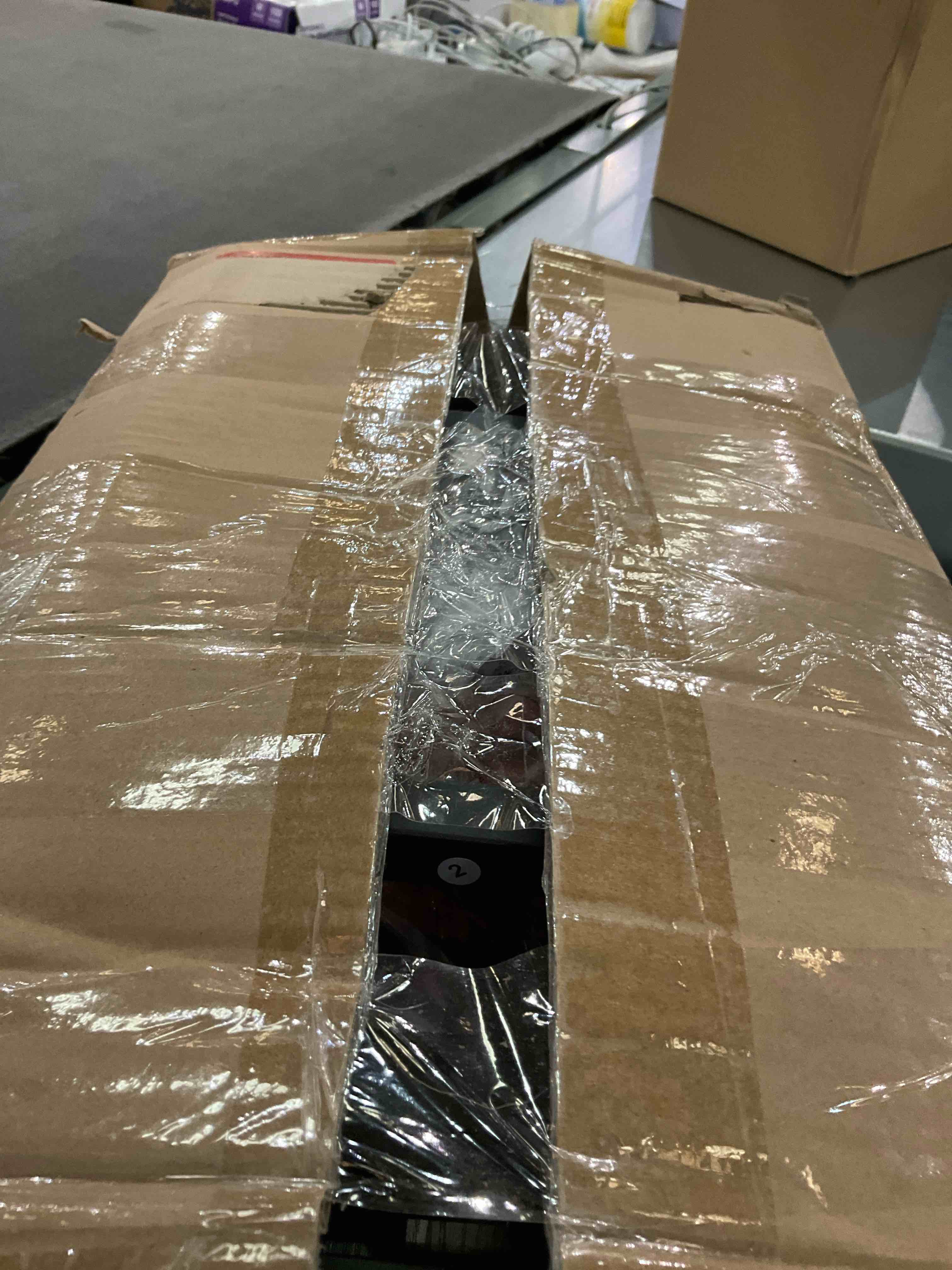 https://s3.amazonaws.com/lotting-images-prod/BargainHunt/EXS00725958_1710256965779.jpeg
