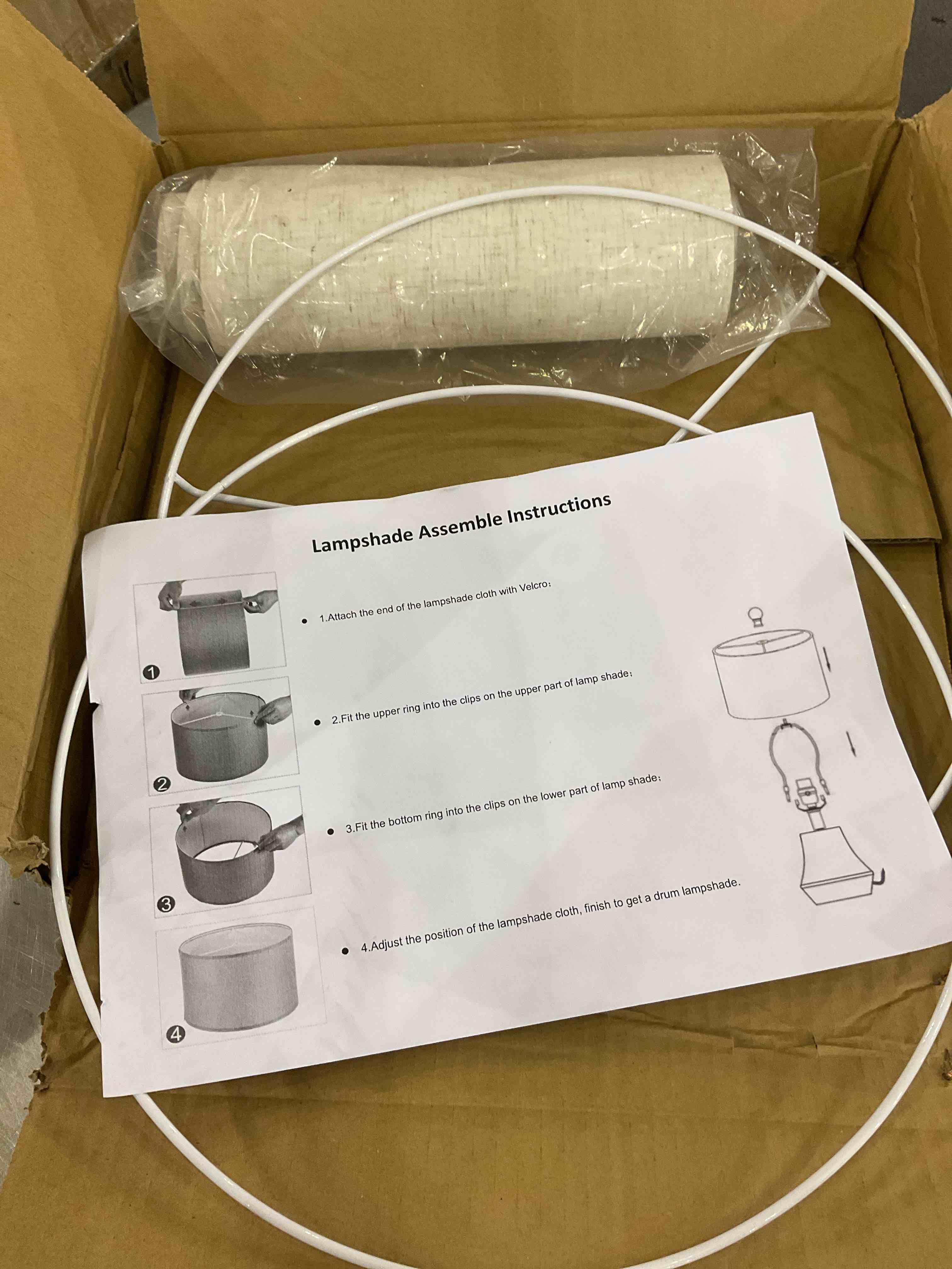 https://s3.amazonaws.com/lotting-images-prod/BargainHunt/EXS00732162_1706719603518.jpeg