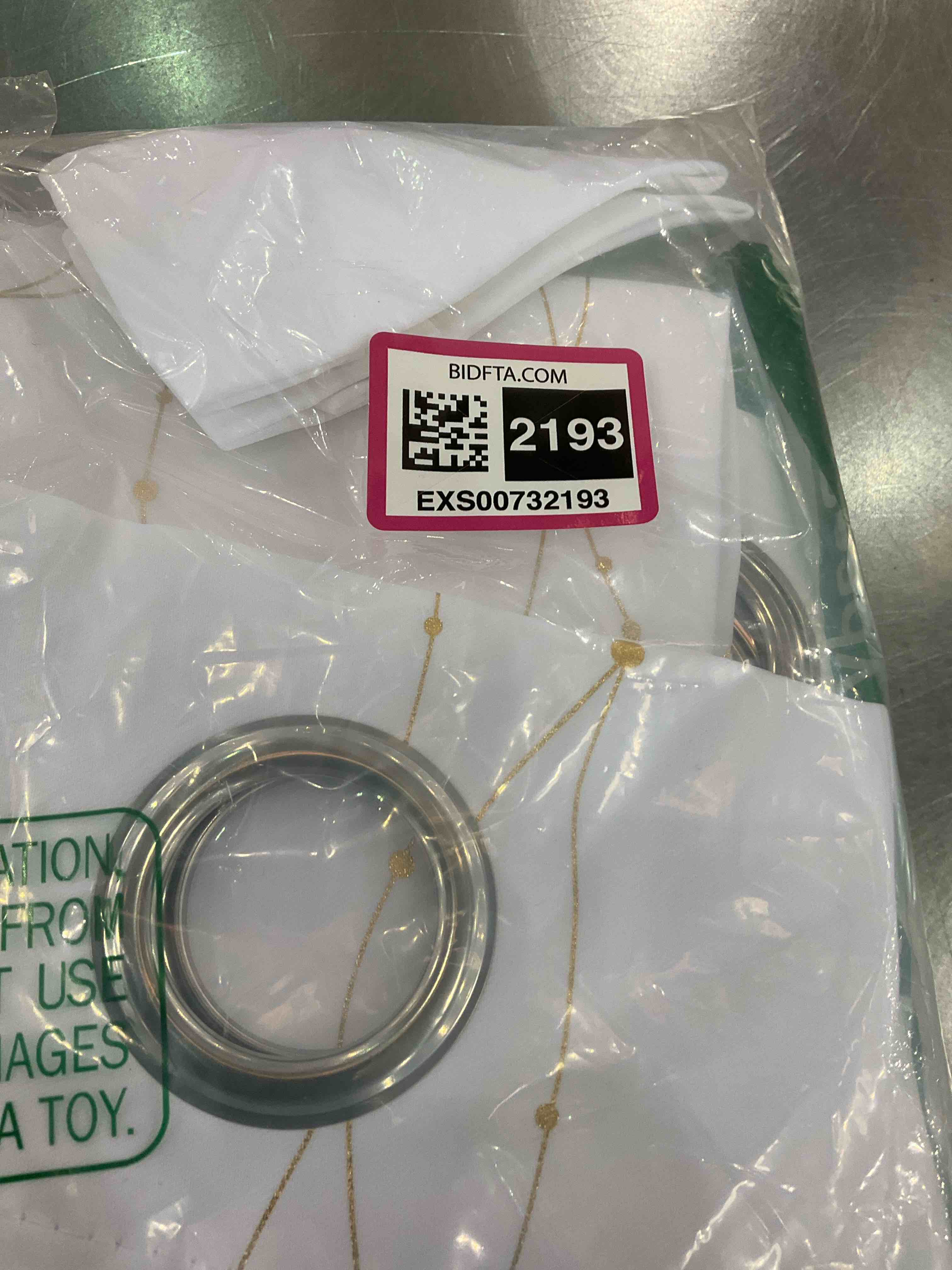 https://s3.amazonaws.com/lotting-images-prod/BargainHunt/EXS00732193_1706727389683.jpeg