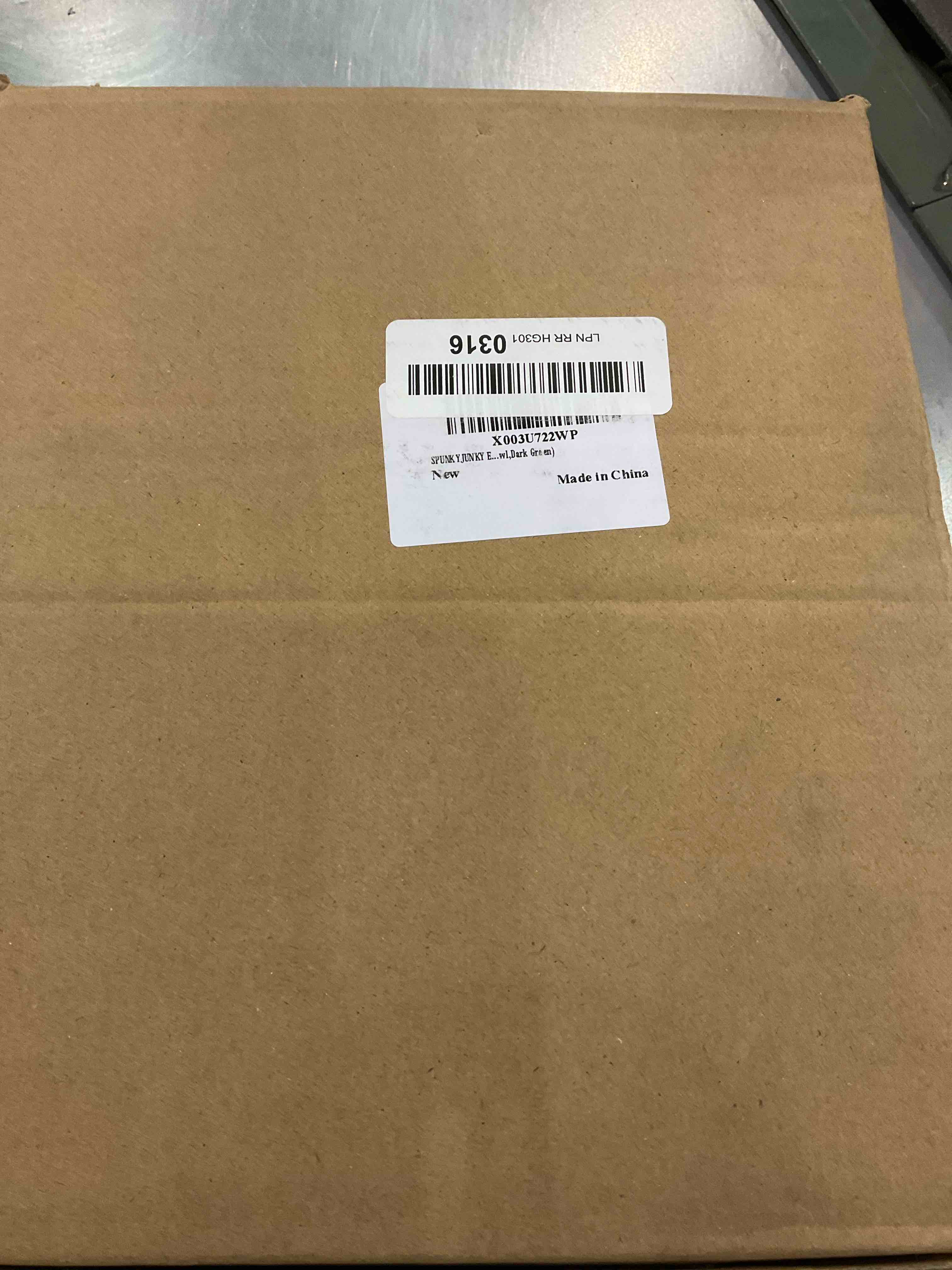 https://s3.amazonaws.com/lotting-images-prod/BargainHunt/EXS00732221_1706790914396.jpeg