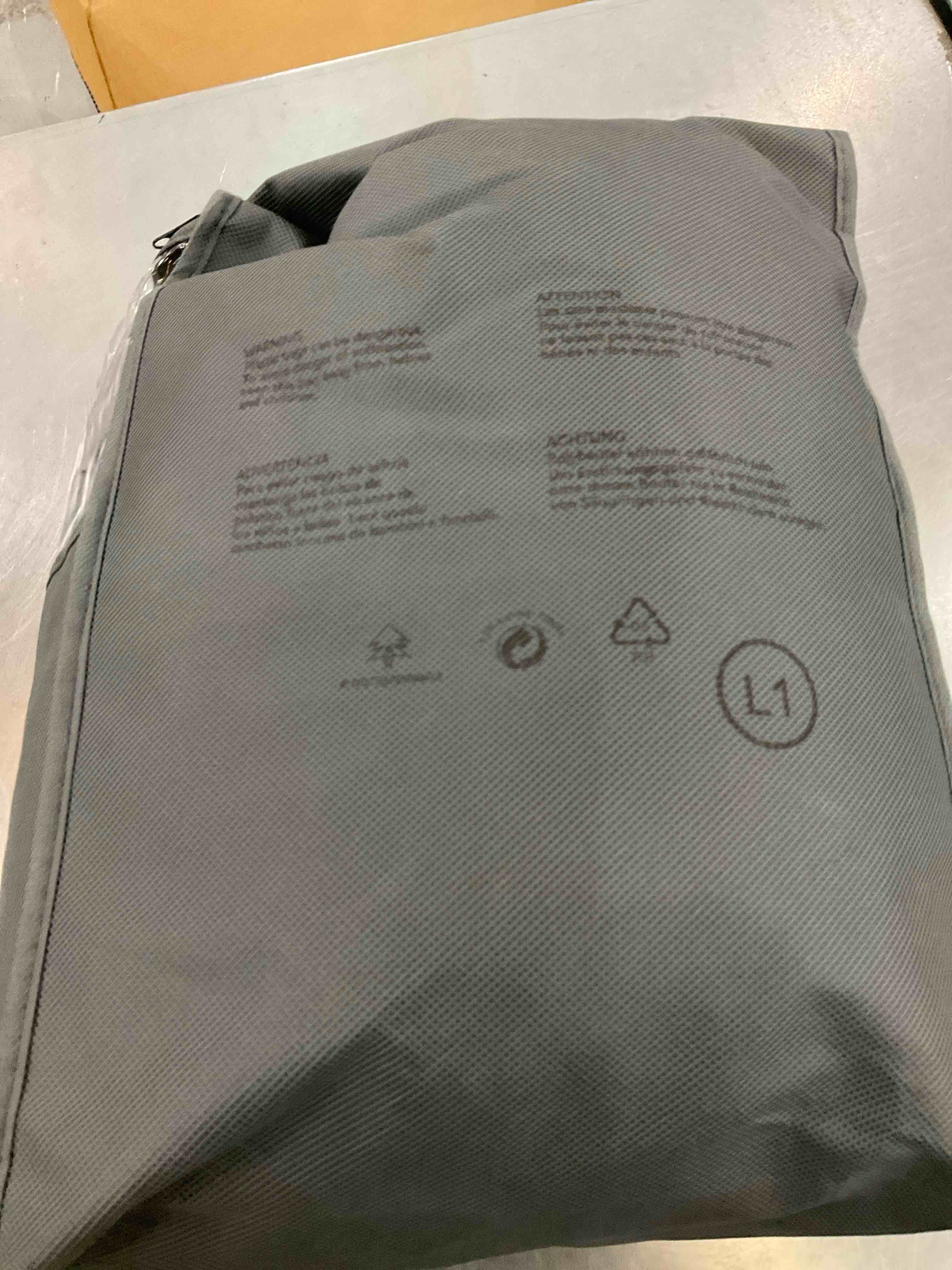 https://s3.amazonaws.com/lotting-images-prod/BargainHunt/EXS00732470_1706898797182.jpeg