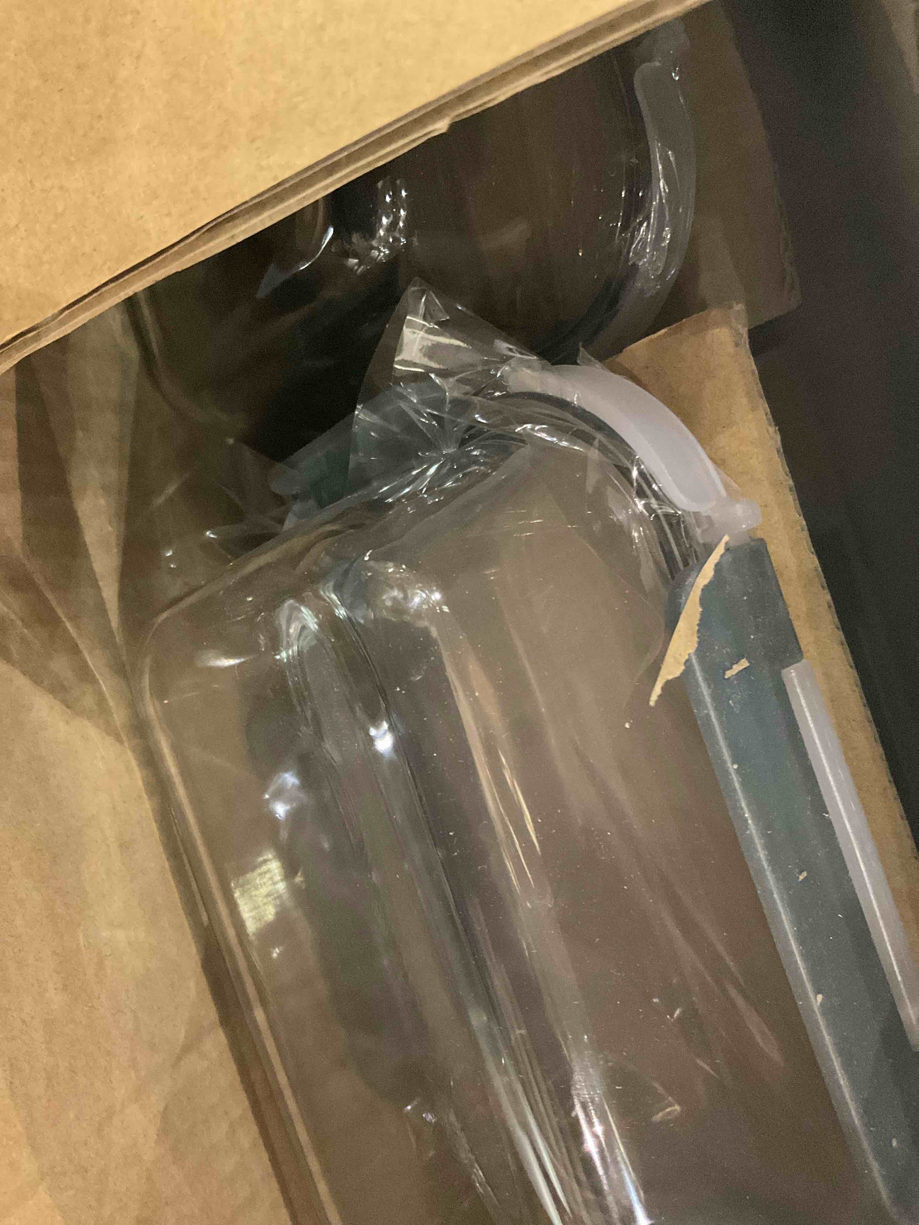 https://s3.amazonaws.com/lotting-images-prod/BargainHunt/EXS00749461_1707504493212.jpeg