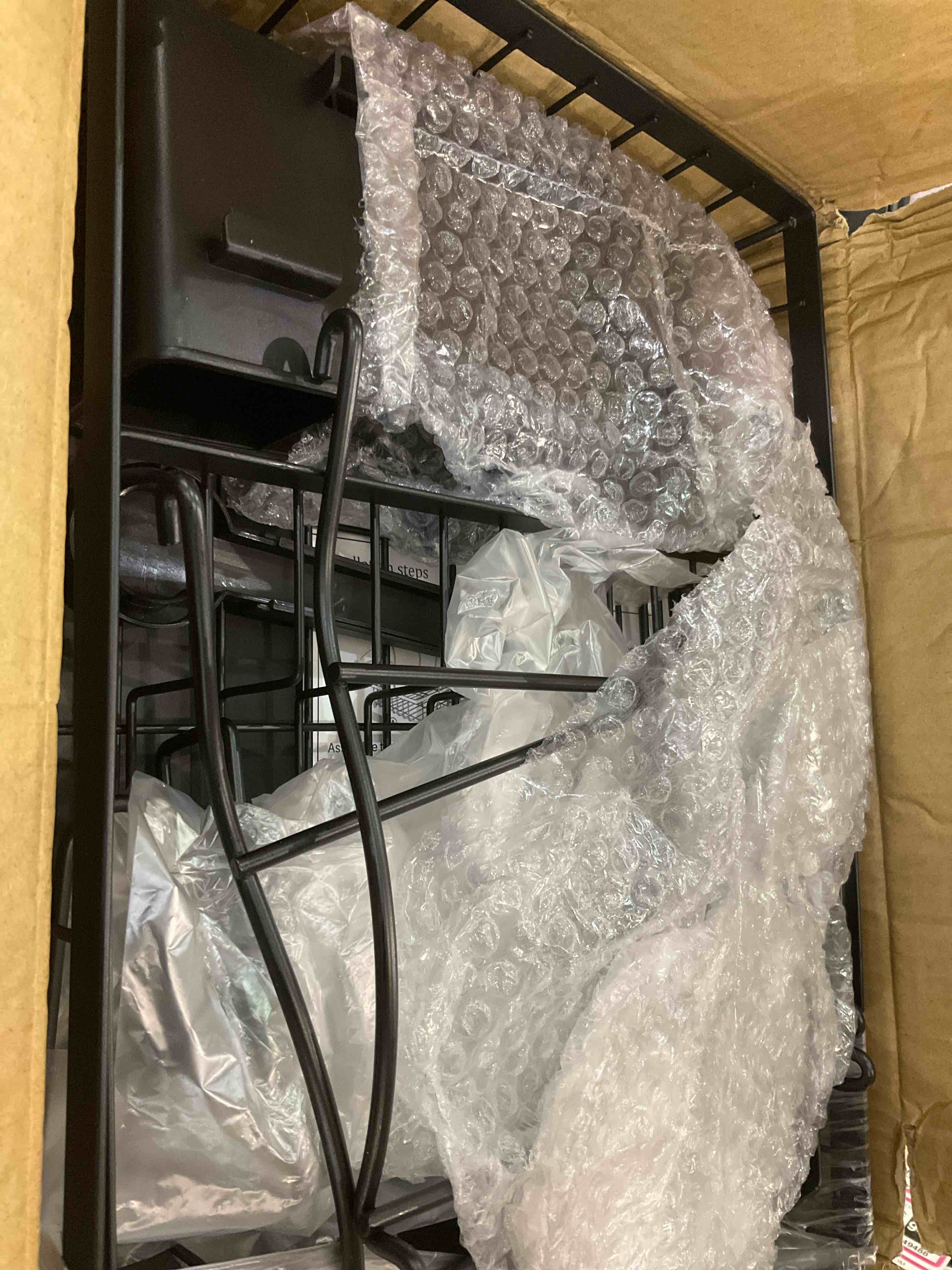 https://s3.amazonaws.com/lotting-images-prod/BargainHunt/EXS00749481_1707508884625.jpeg