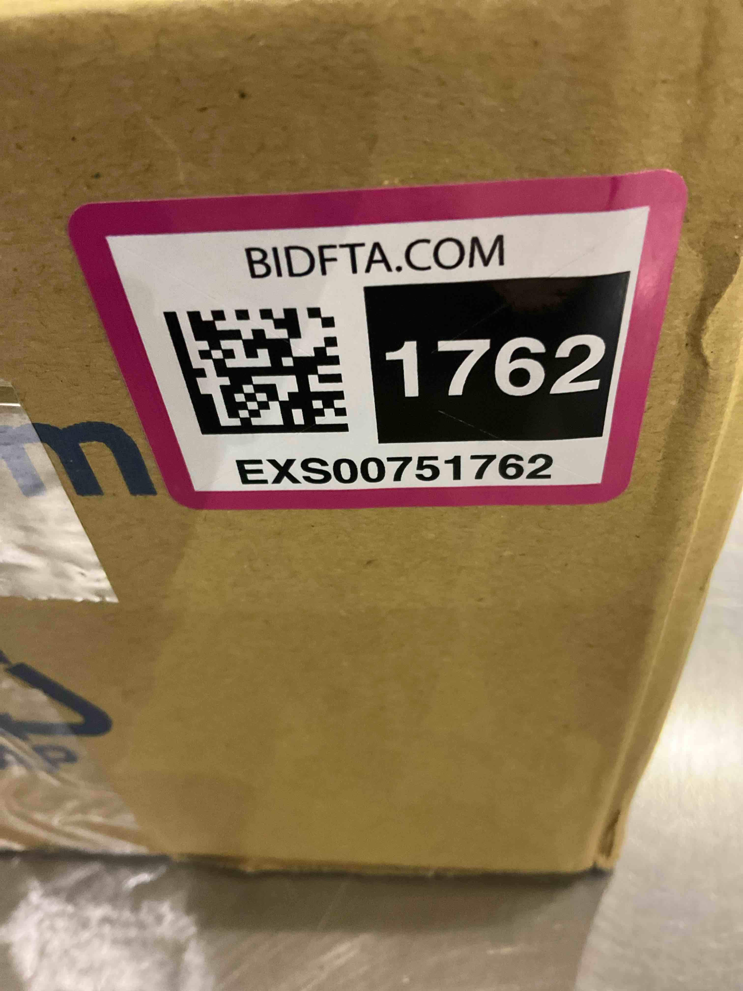 https://s3.amazonaws.com/lotting-images-prod/BargainHunt/EXS00751762_1706704301559.jpeg