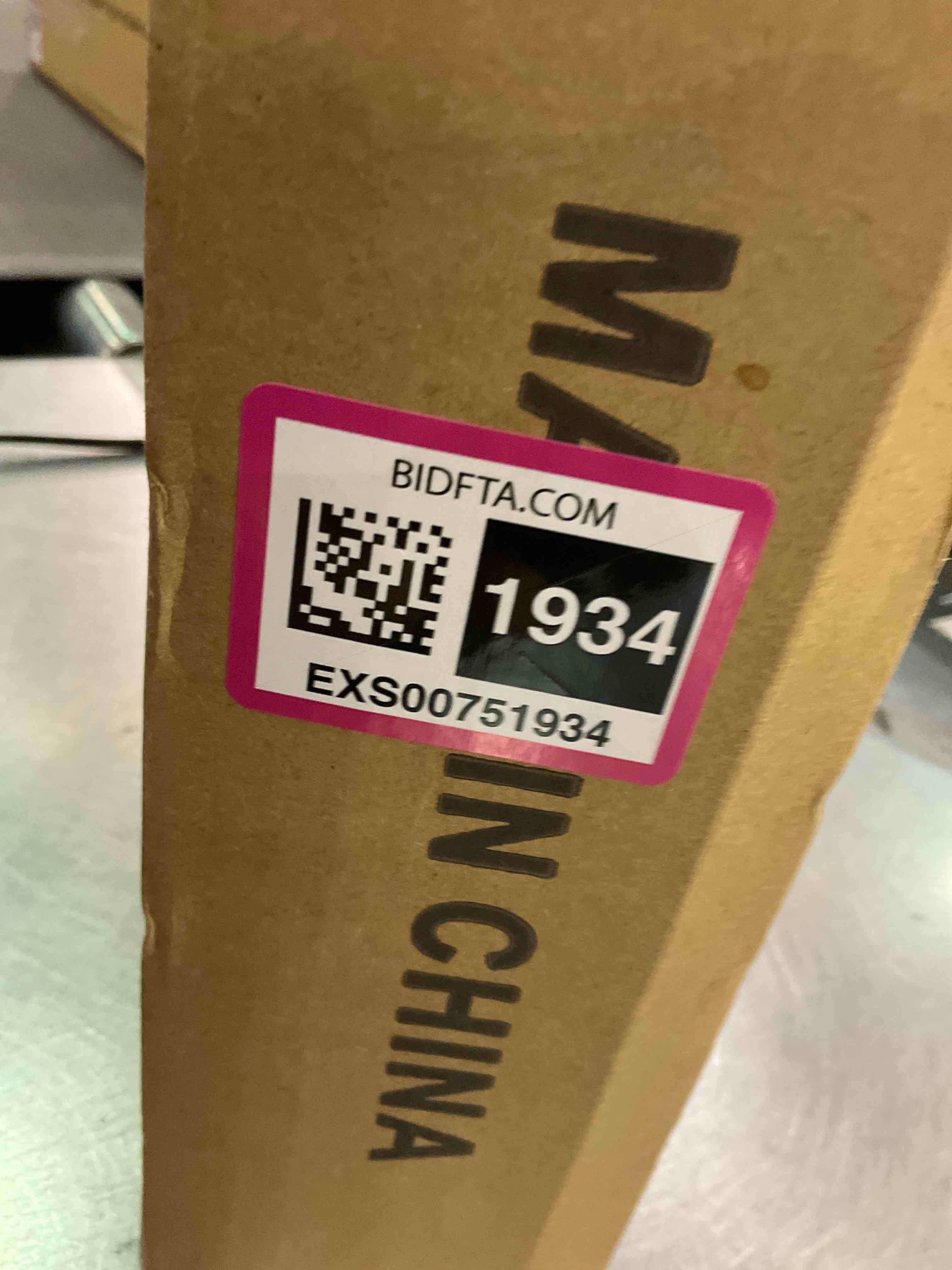 https://s3.amazonaws.com/lotting-images-prod/BargainHunt/EXS00751934_1706797424290.jpeg