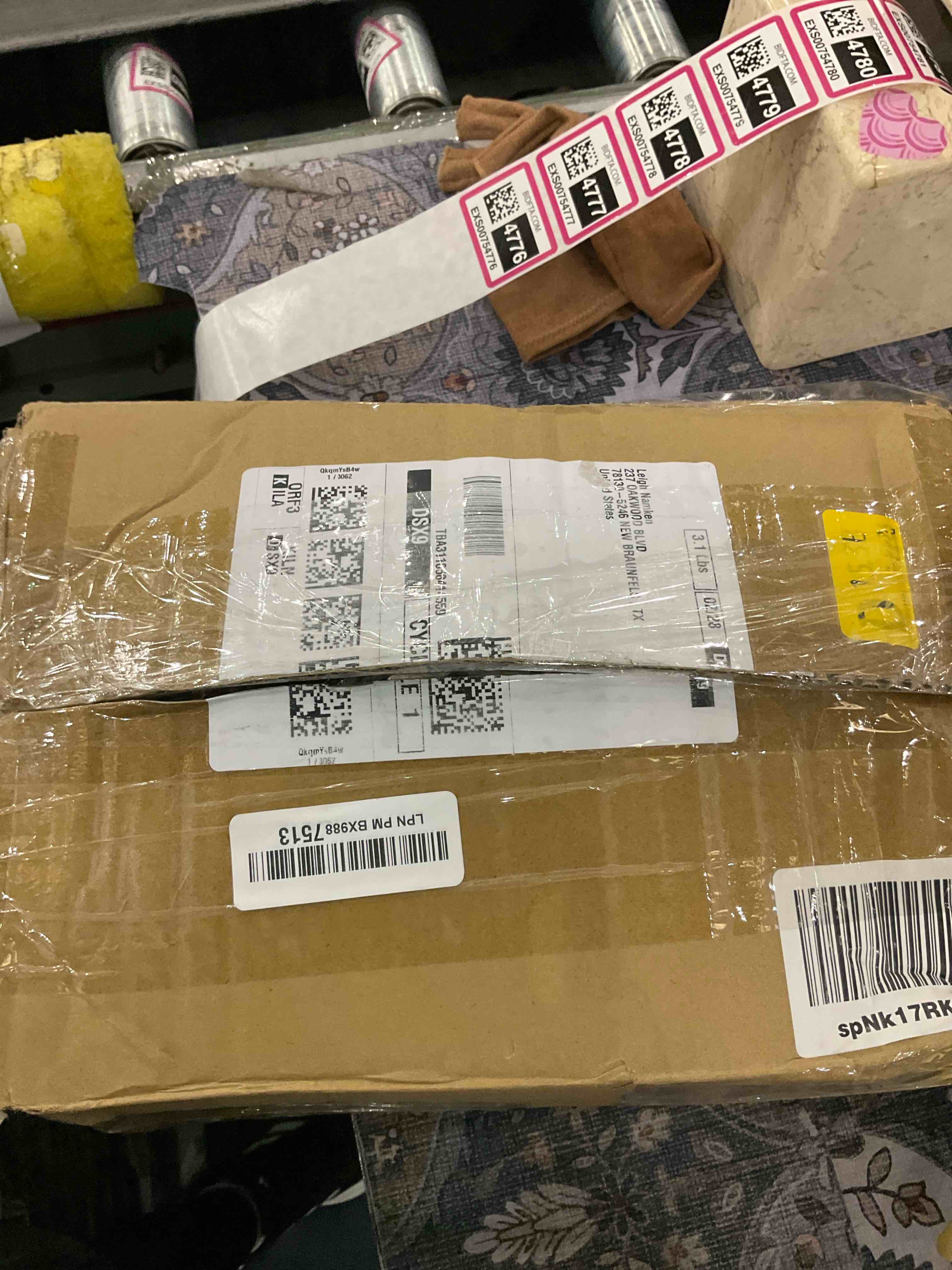 https://s3.amazonaws.com/lotting-images-prod/BargainHunt/EXS00754776_1713547124908.jpeg