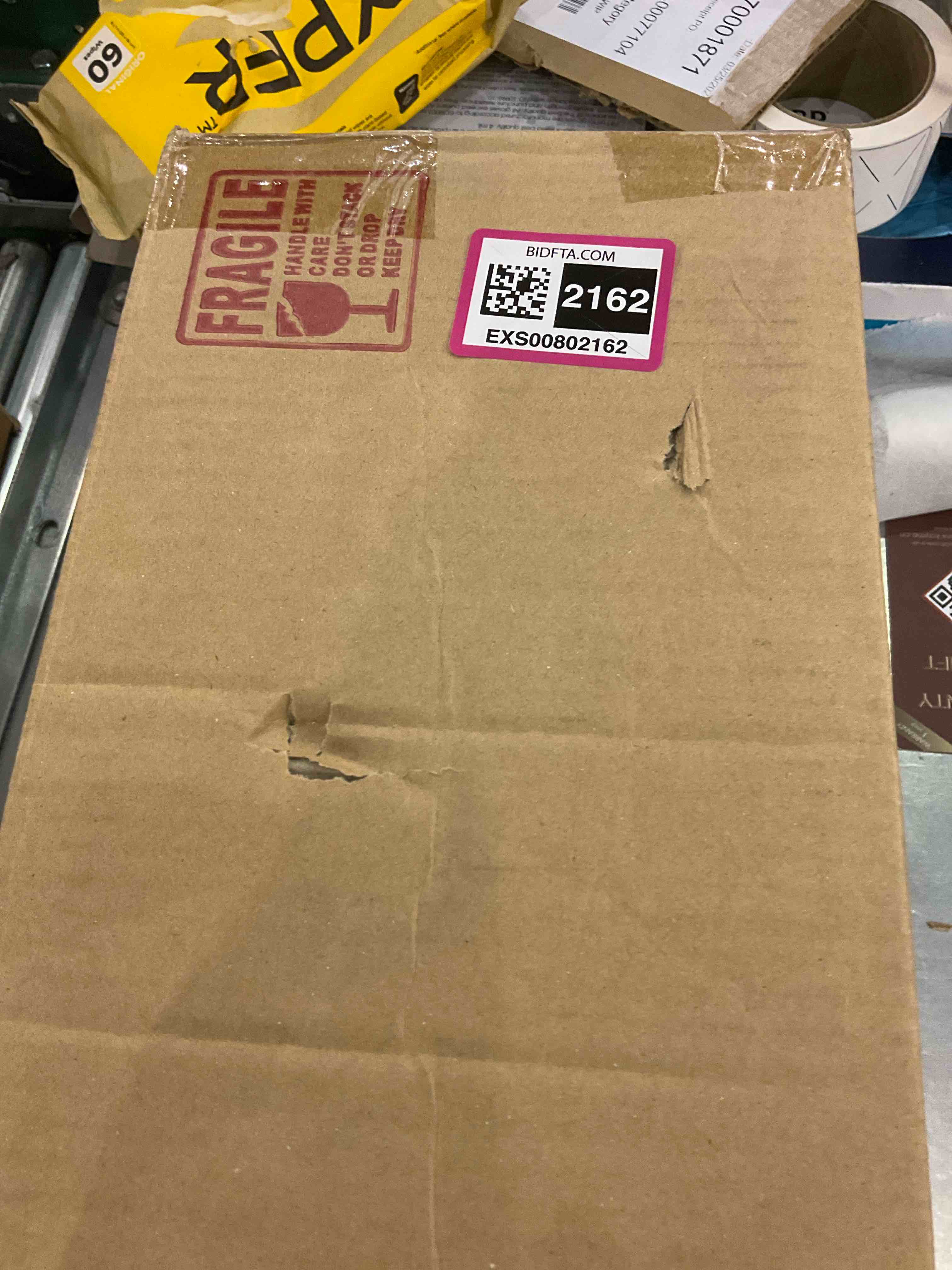 https://s3.amazonaws.com/lotting-images-prod/BargainHunt/EXS00802162_1711461067955.jpeg