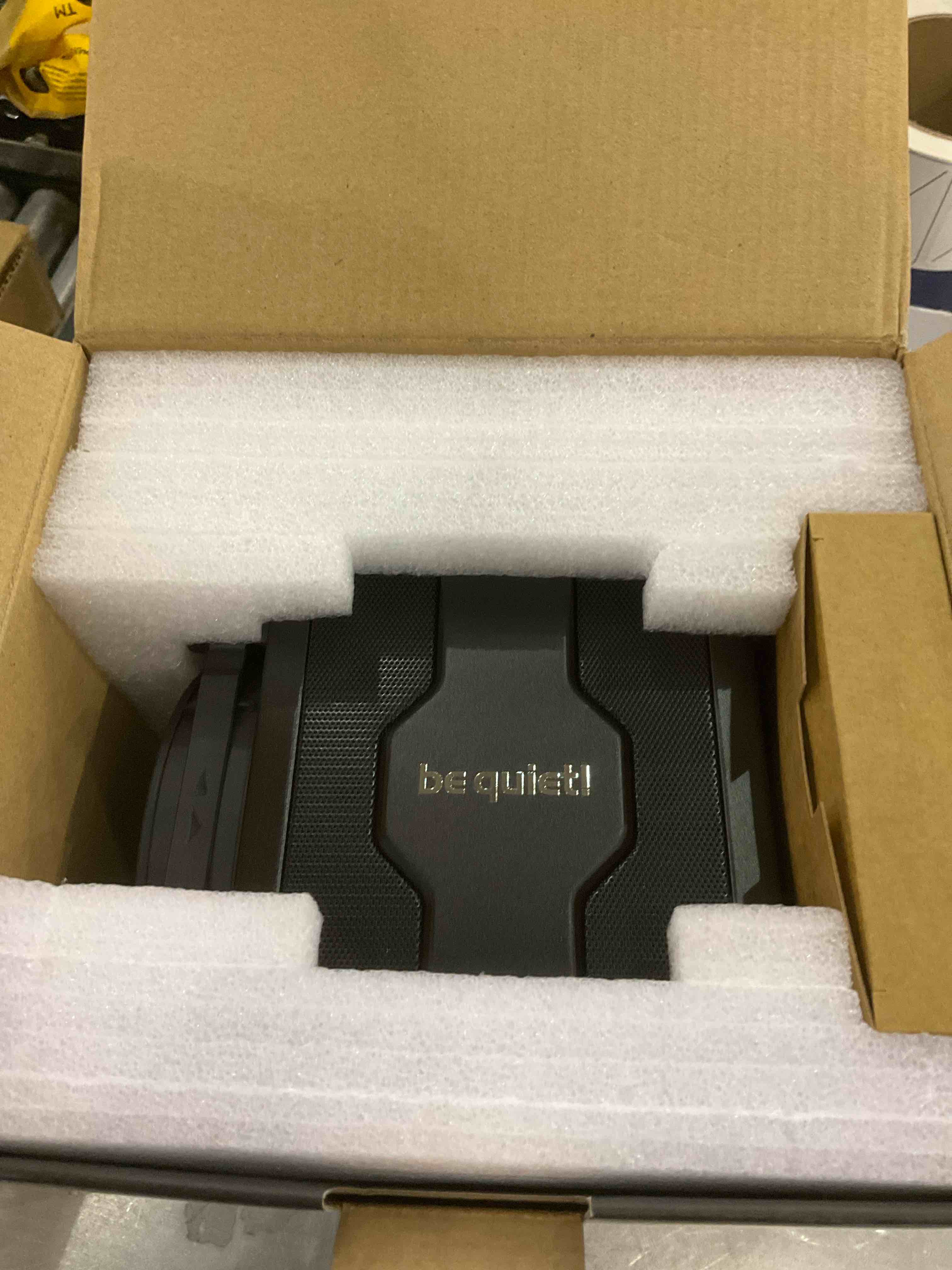 https://s3.amazonaws.com/lotting-images-prod/BargainHunt/EXS00802171_1711462497562.jpeg
