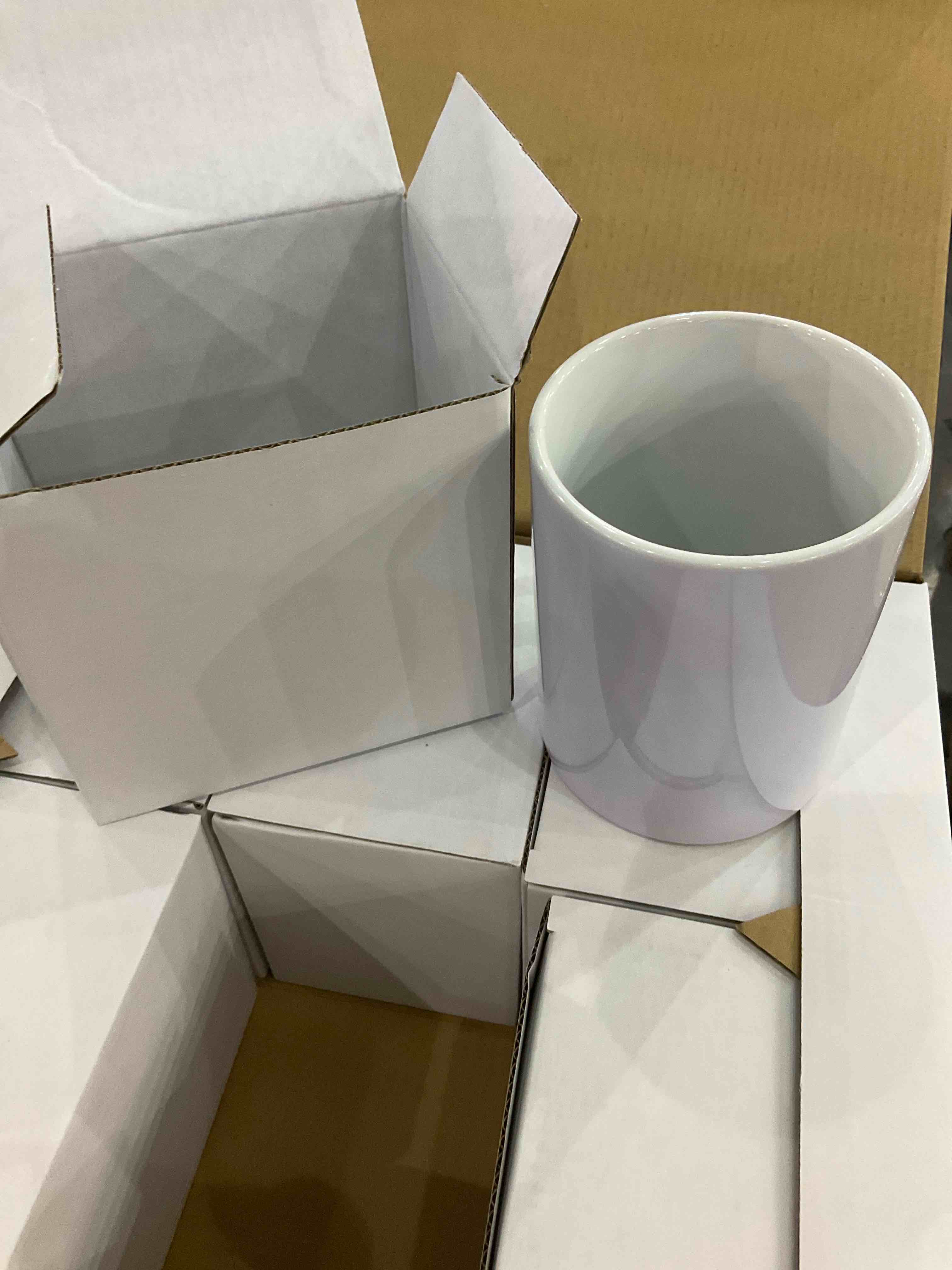 https://s3.amazonaws.com/lotting-images-prod/BargainHunt/EXS00802208_1711466867963.jpeg