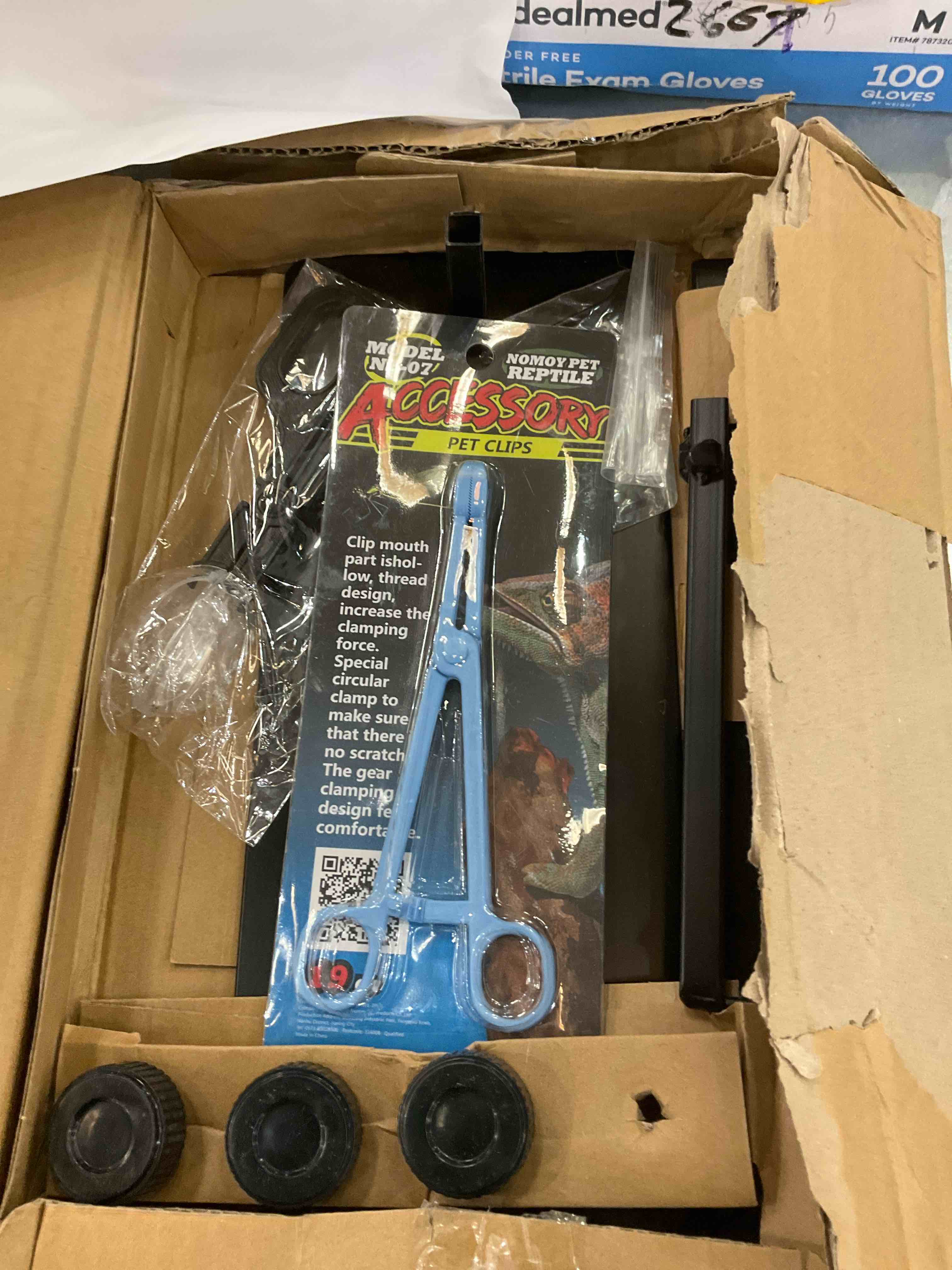 https://s3.amazonaws.com/lotting-images-prod/BargainHunt/EXS00802427_1711565535078.jpeg