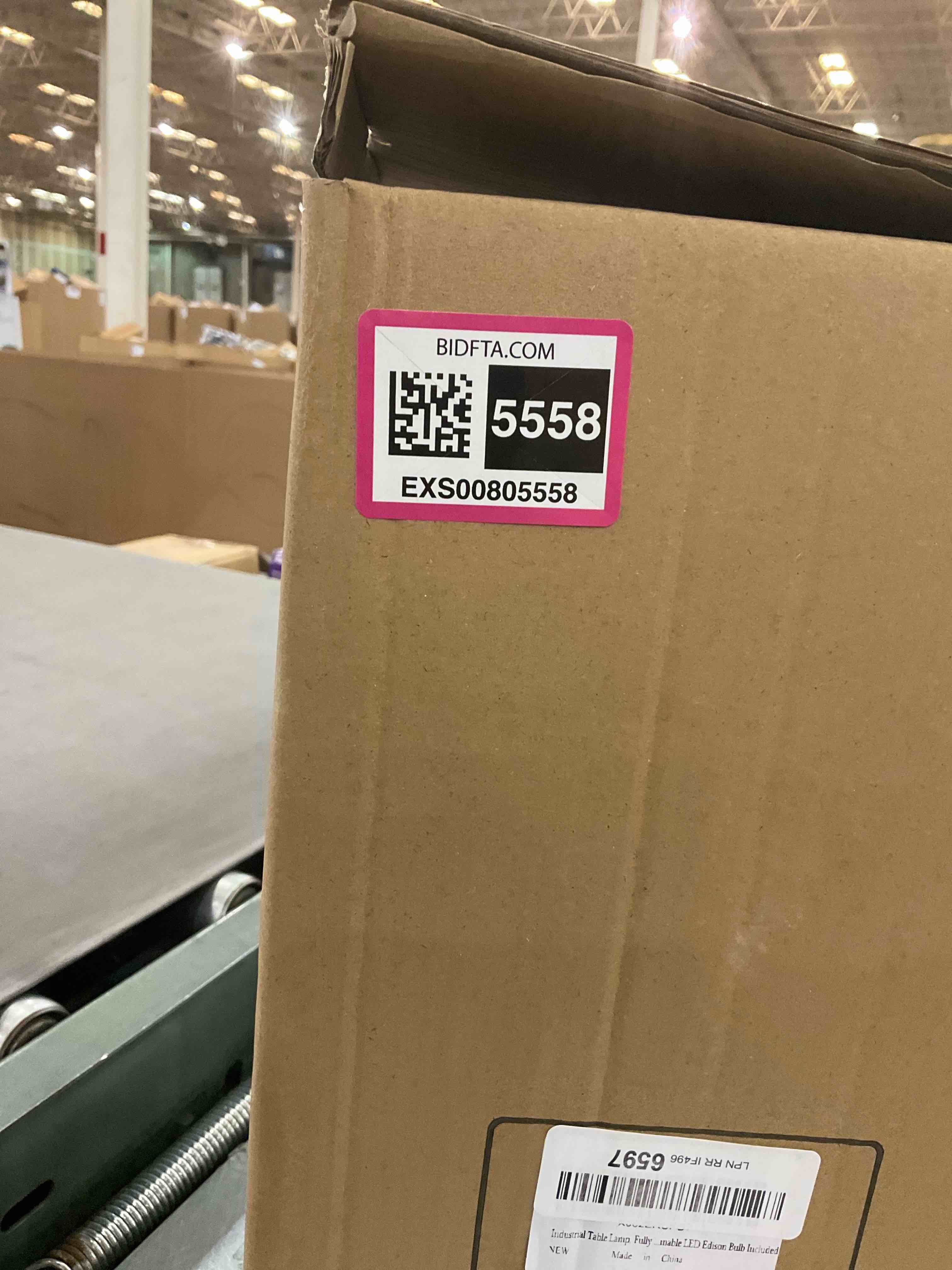 https://s3.amazonaws.com/lotting-images-prod/BargainHunt/EXS00805558_1711129666460.jpeg