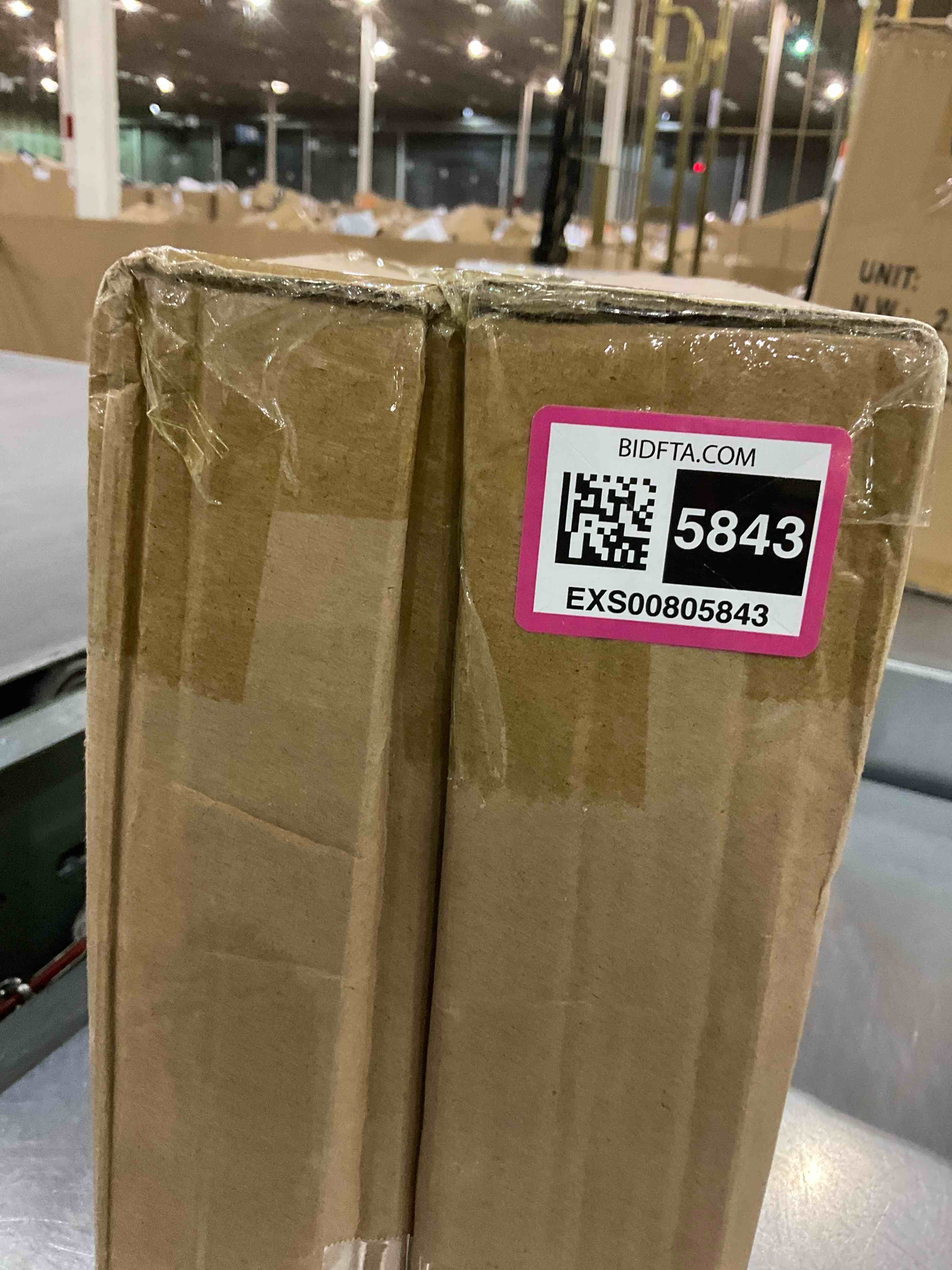 https://s3.amazonaws.com/lotting-images-prod/BargainHunt/EXS00805843_1711462425498.jpeg