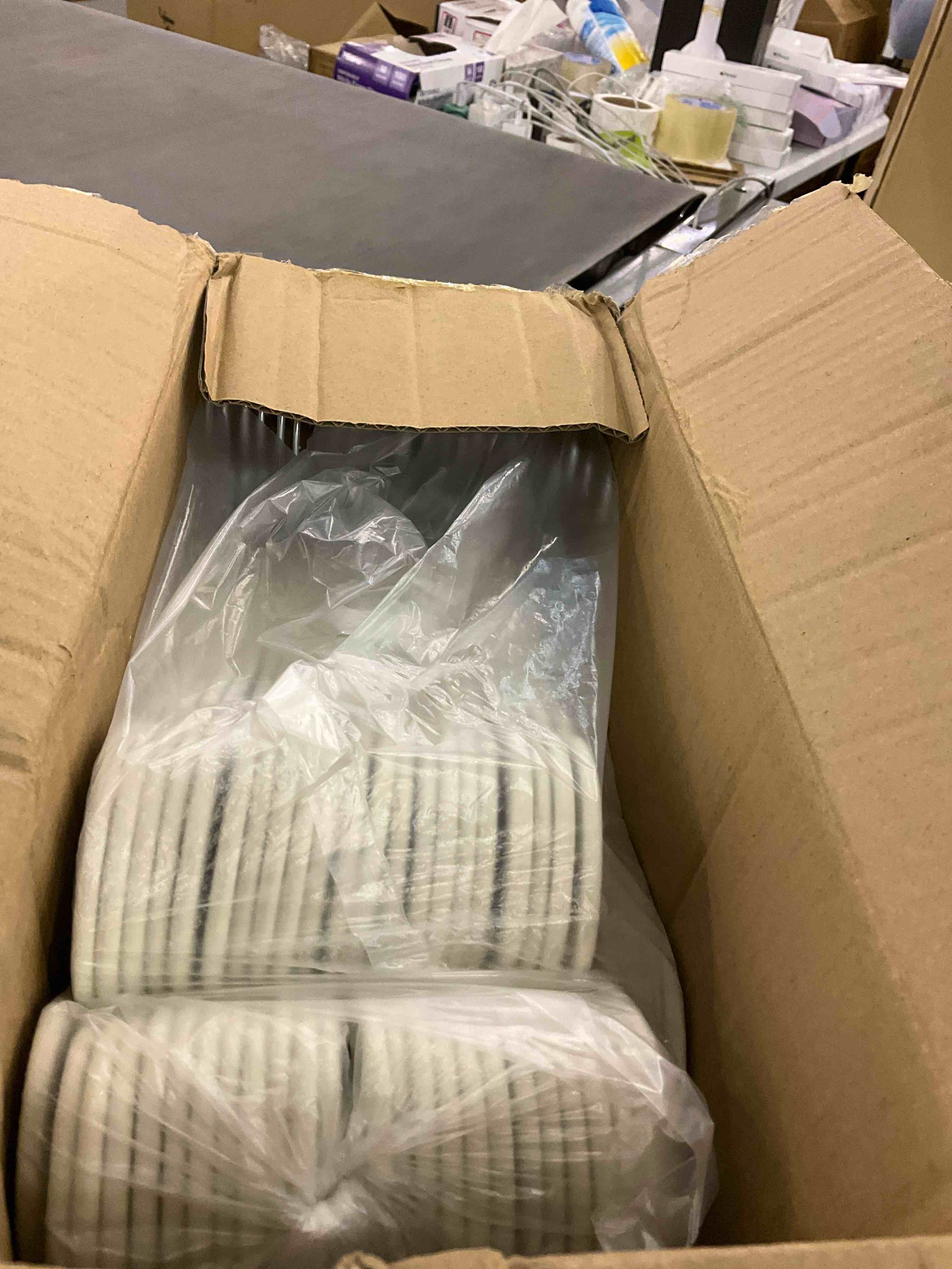 https://s3.amazonaws.com/lotting-images-prod/BargainHunt/EXS00805843_1711462448013.jpeg