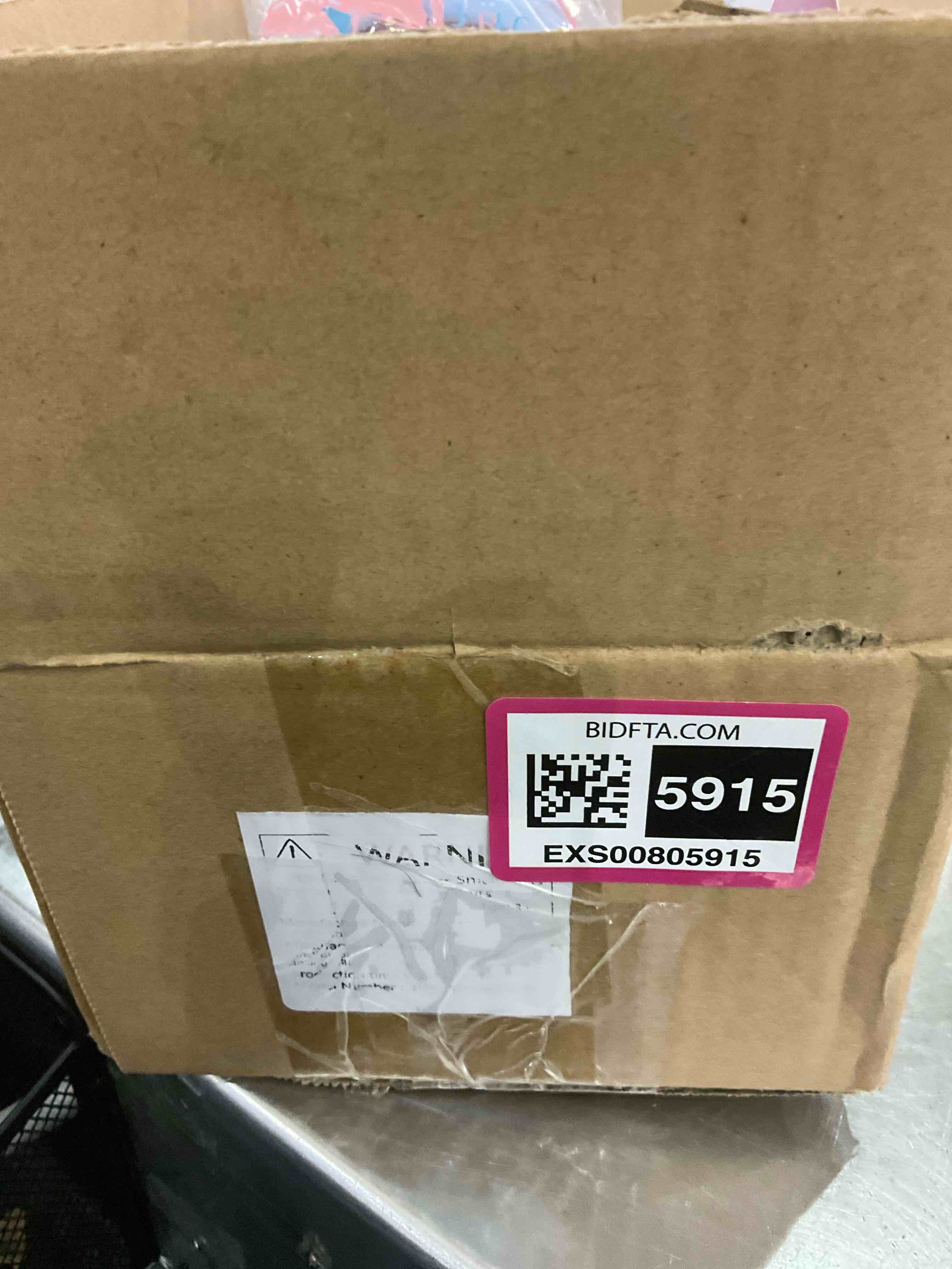 https://s3.amazonaws.com/lotting-images-prod/BargainHunt/EXS00805915_1711475475405.jpeg