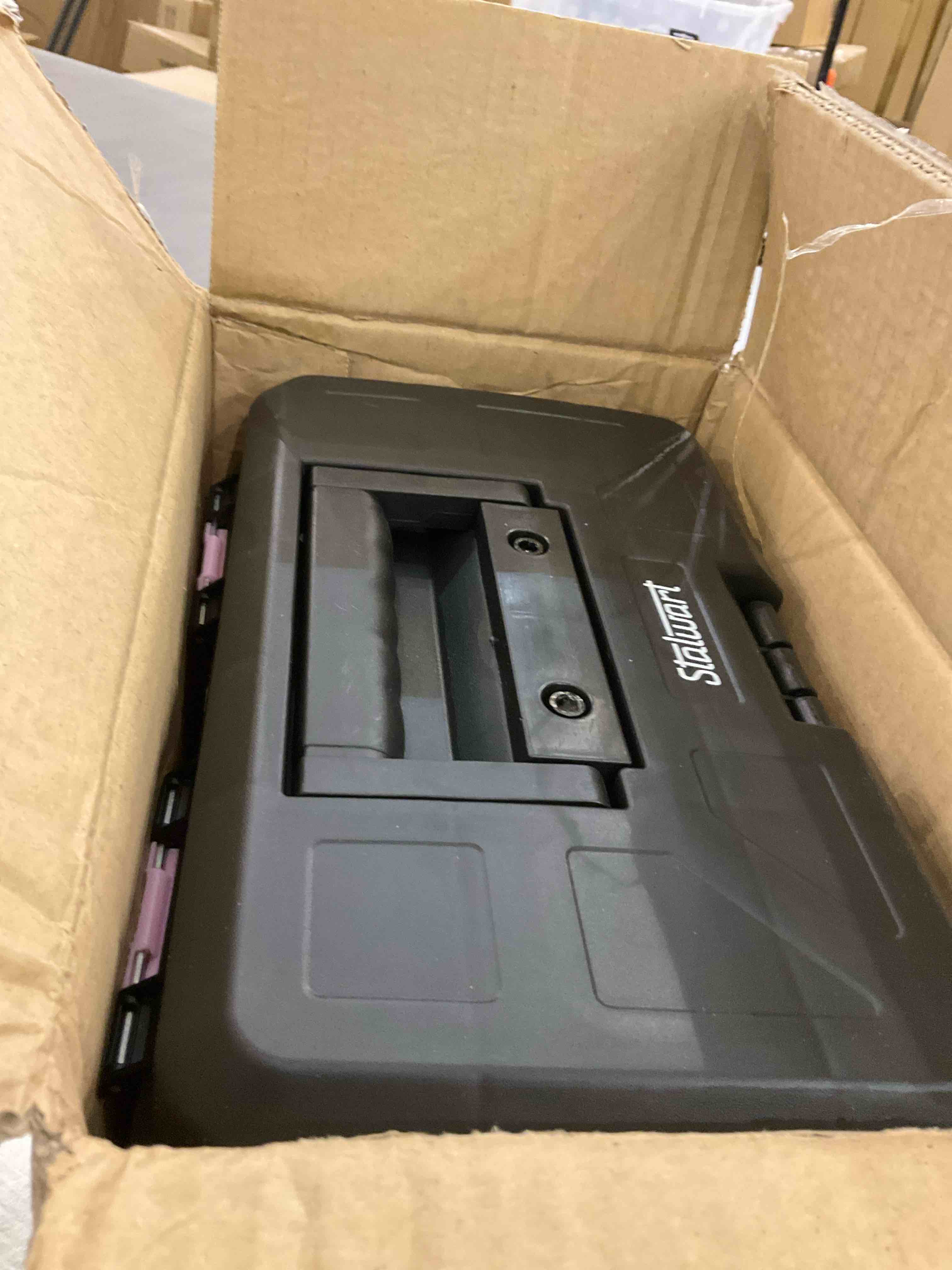 https://s3.amazonaws.com/lotting-images-prod/BargainHunt/EXS00805996_1711547028154.jpeg