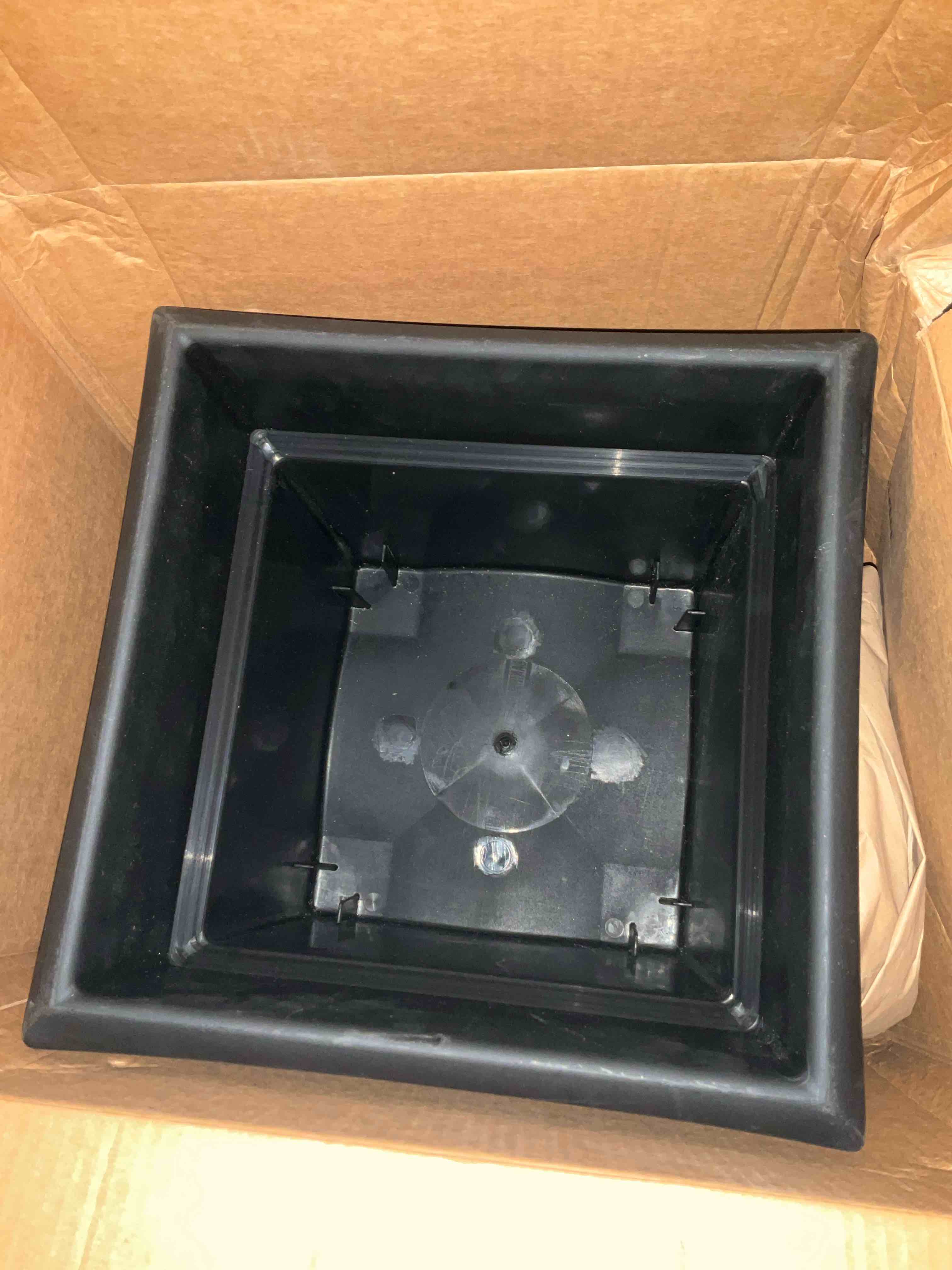 https://s3.amazonaws.com/lotting-images-prod/BargainHunt/EXS00845479_1712345879955.jpeg