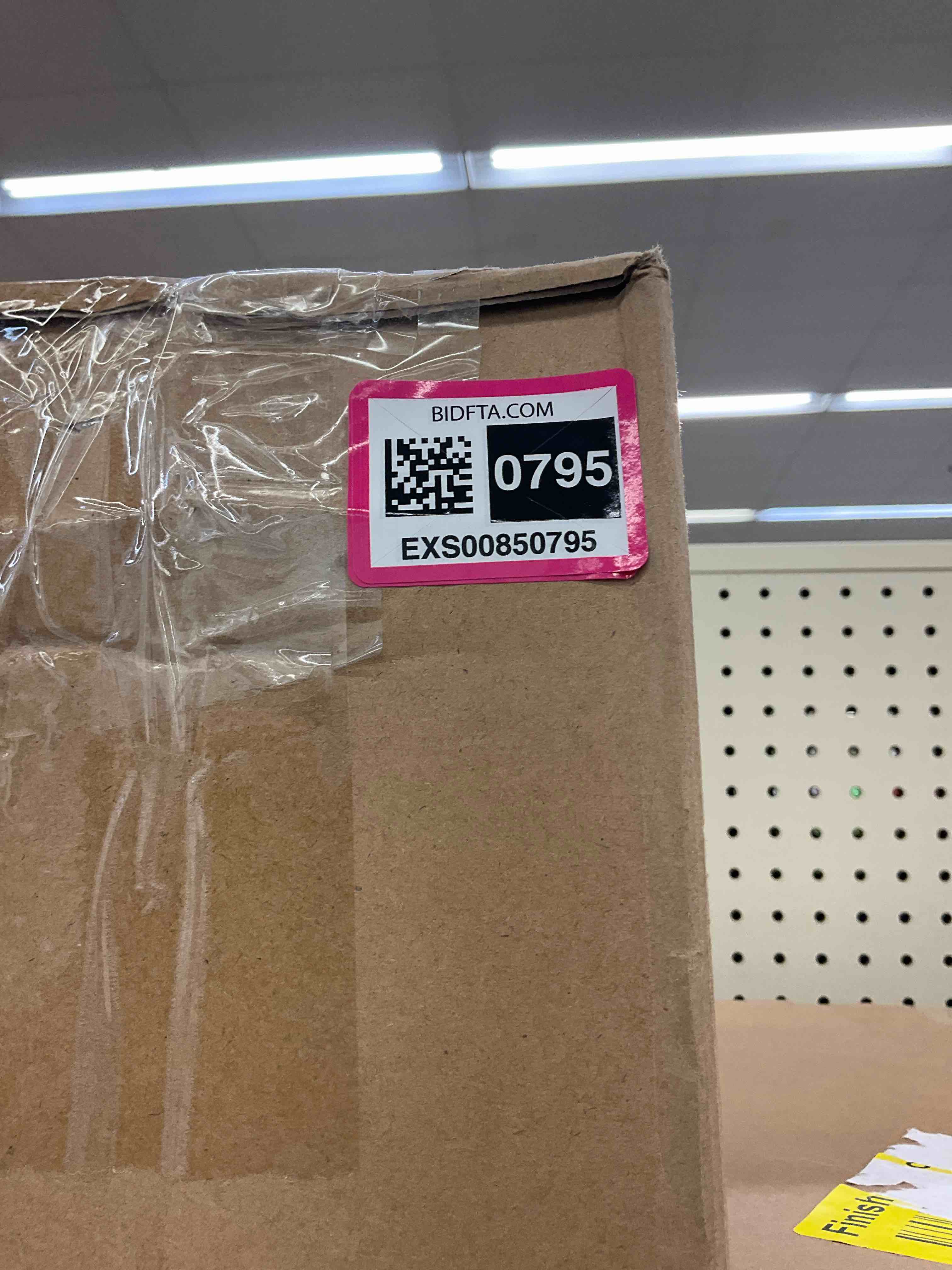 https://s3.amazonaws.com/lotting-images-prod/BargainHunt/EXS00850795_1710943904455.jpeg