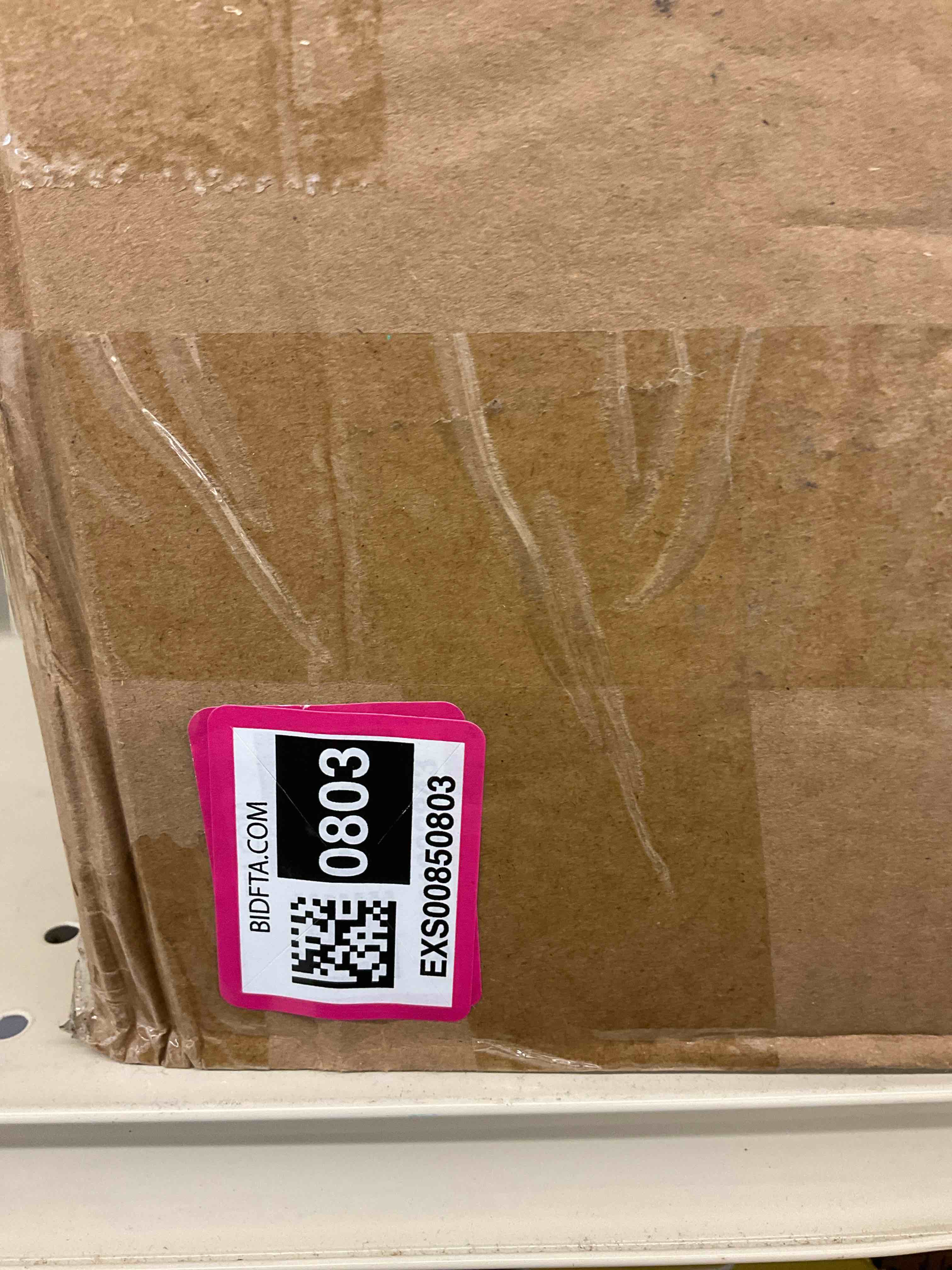 https://s3.amazonaws.com/lotting-images-prod/BargainHunt/EXS00850803_1710944614333.jpeg