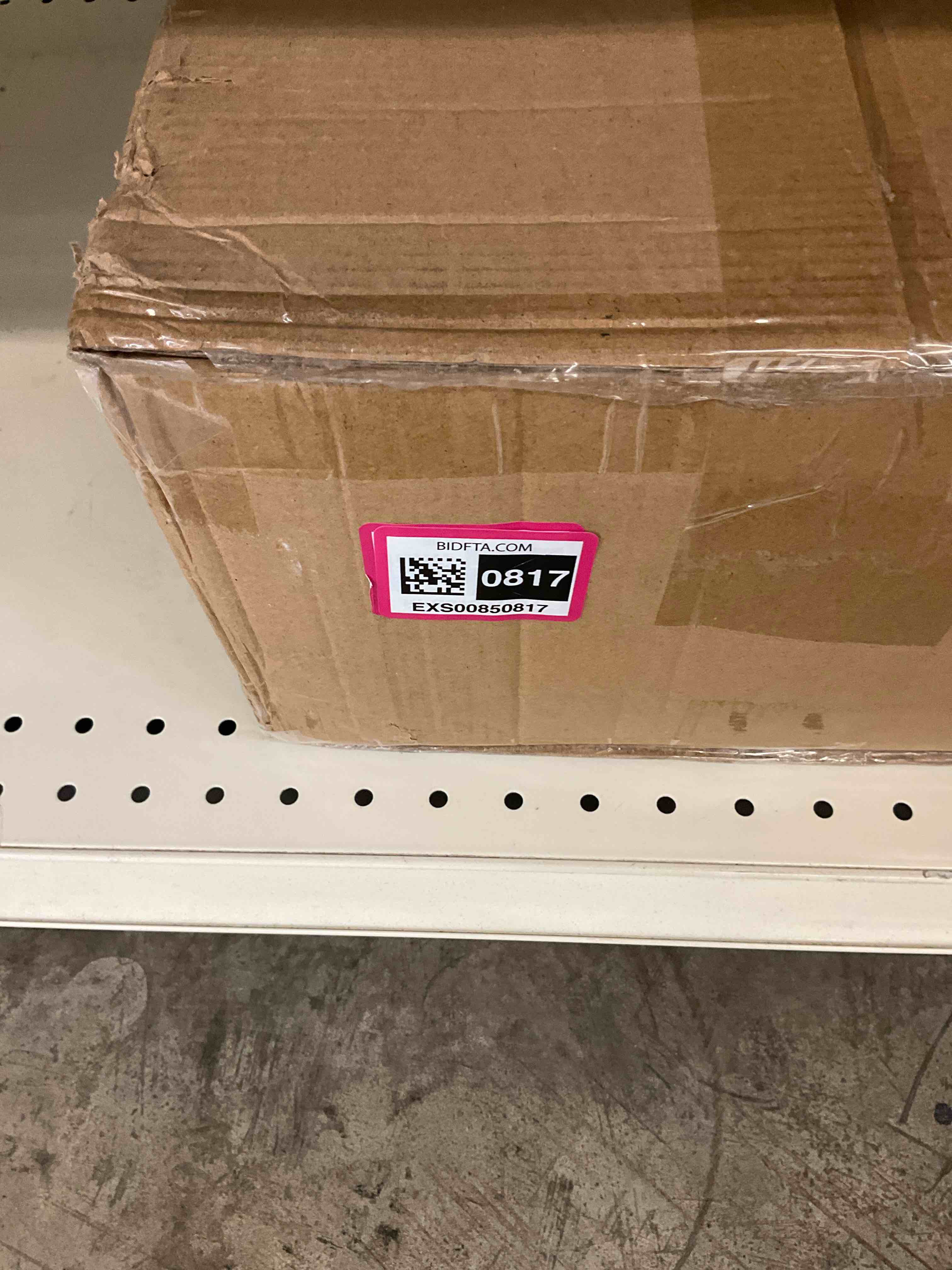 https://s3.amazonaws.com/lotting-images-prod/BargainHunt/EXS00850817_1710945373268.jpeg