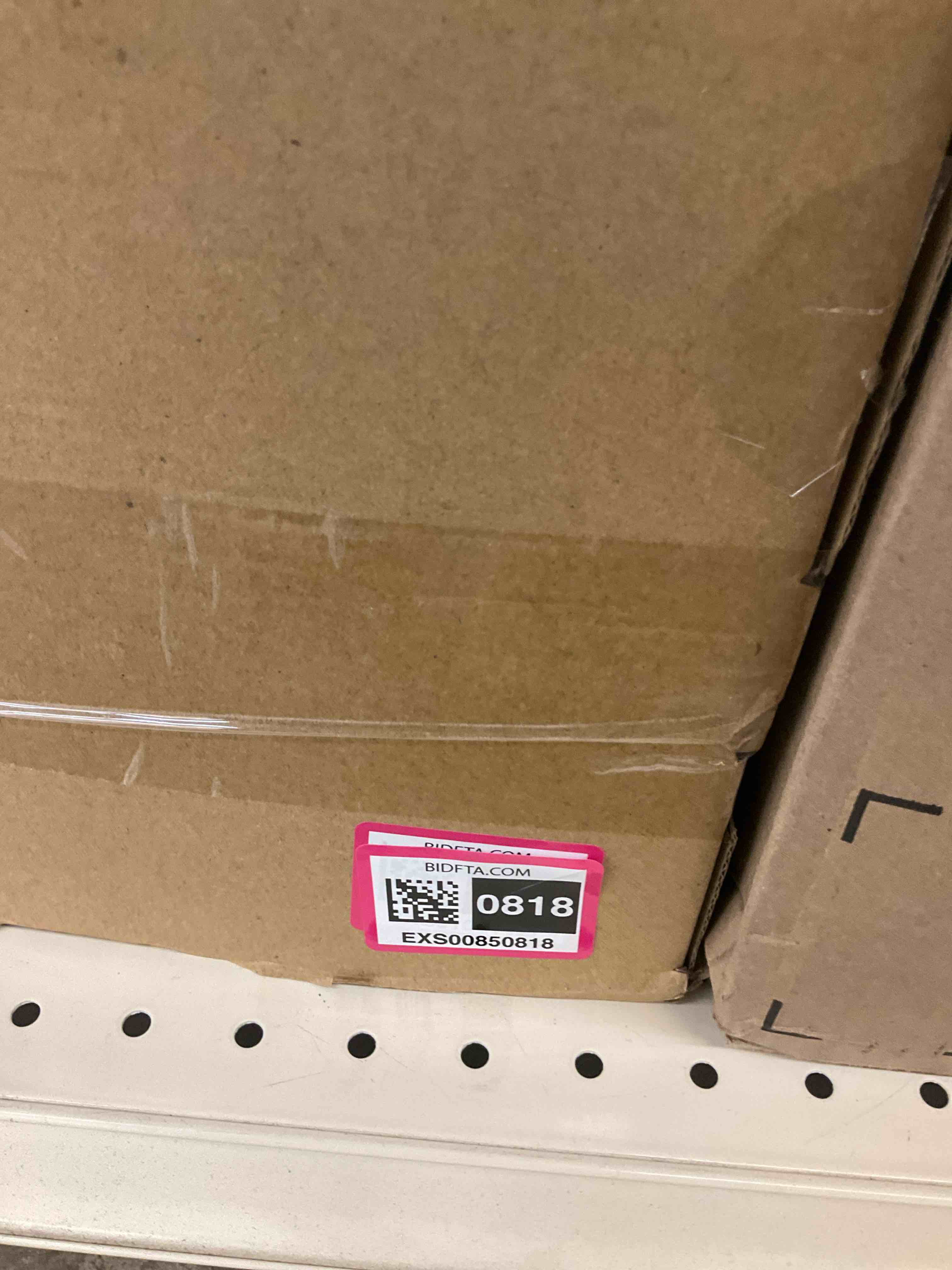 https://s3.amazonaws.com/lotting-images-prod/BargainHunt/EXS00850818_1710945445831.jpeg