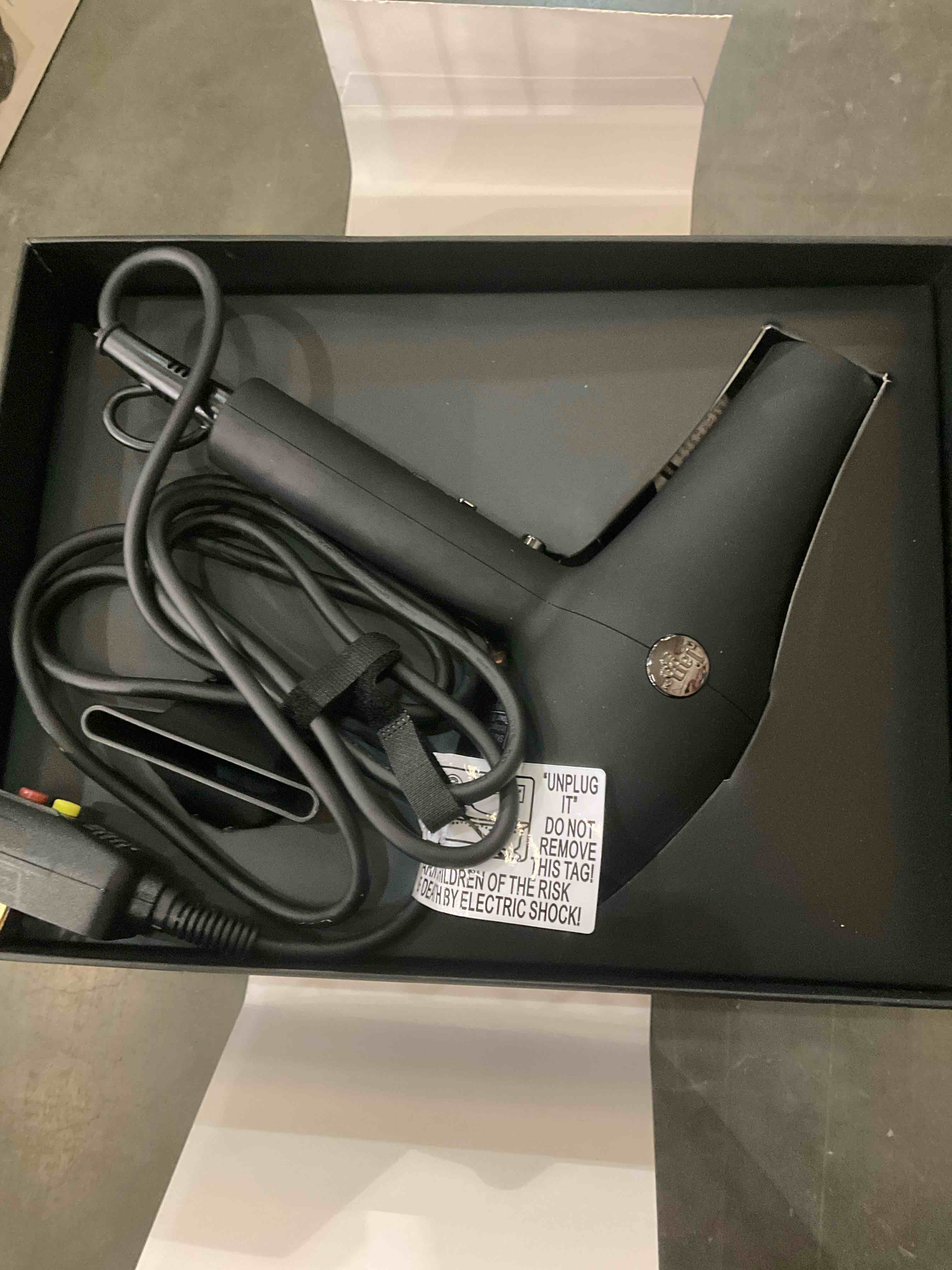 https://s3.amazonaws.com/lotting-images-prod/BargainHunt/EXS00883560_1707946814229.jpeg