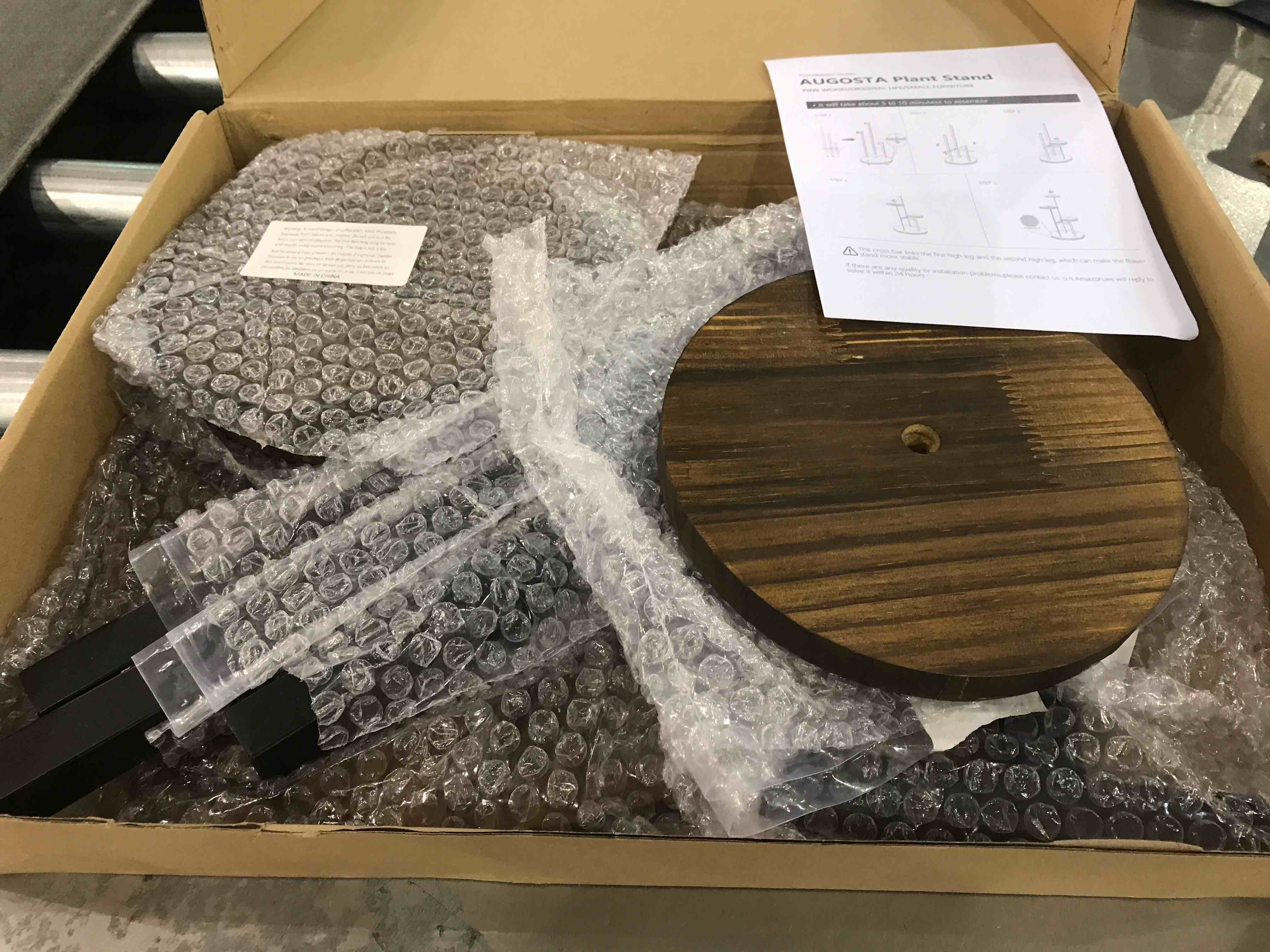https://s3.amazonaws.com/lotting-images-prod/BargainHunt/EXS00941088_1706616465594.jpeg