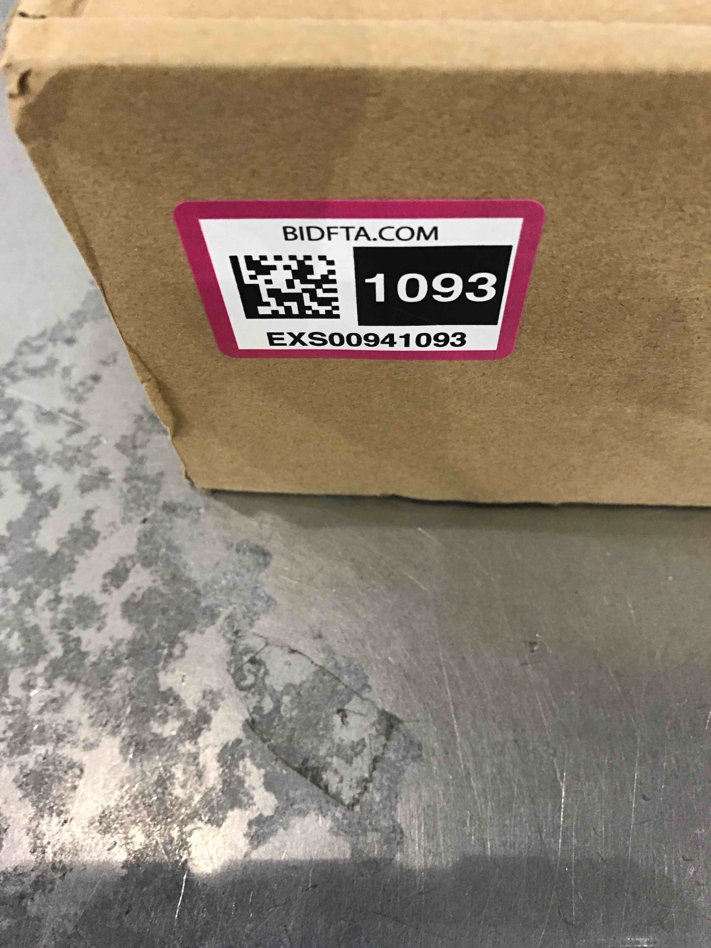 https://s3.amazonaws.com/lotting-images-prod/BargainHunt/EXS00941093_1706617055328.jpeg