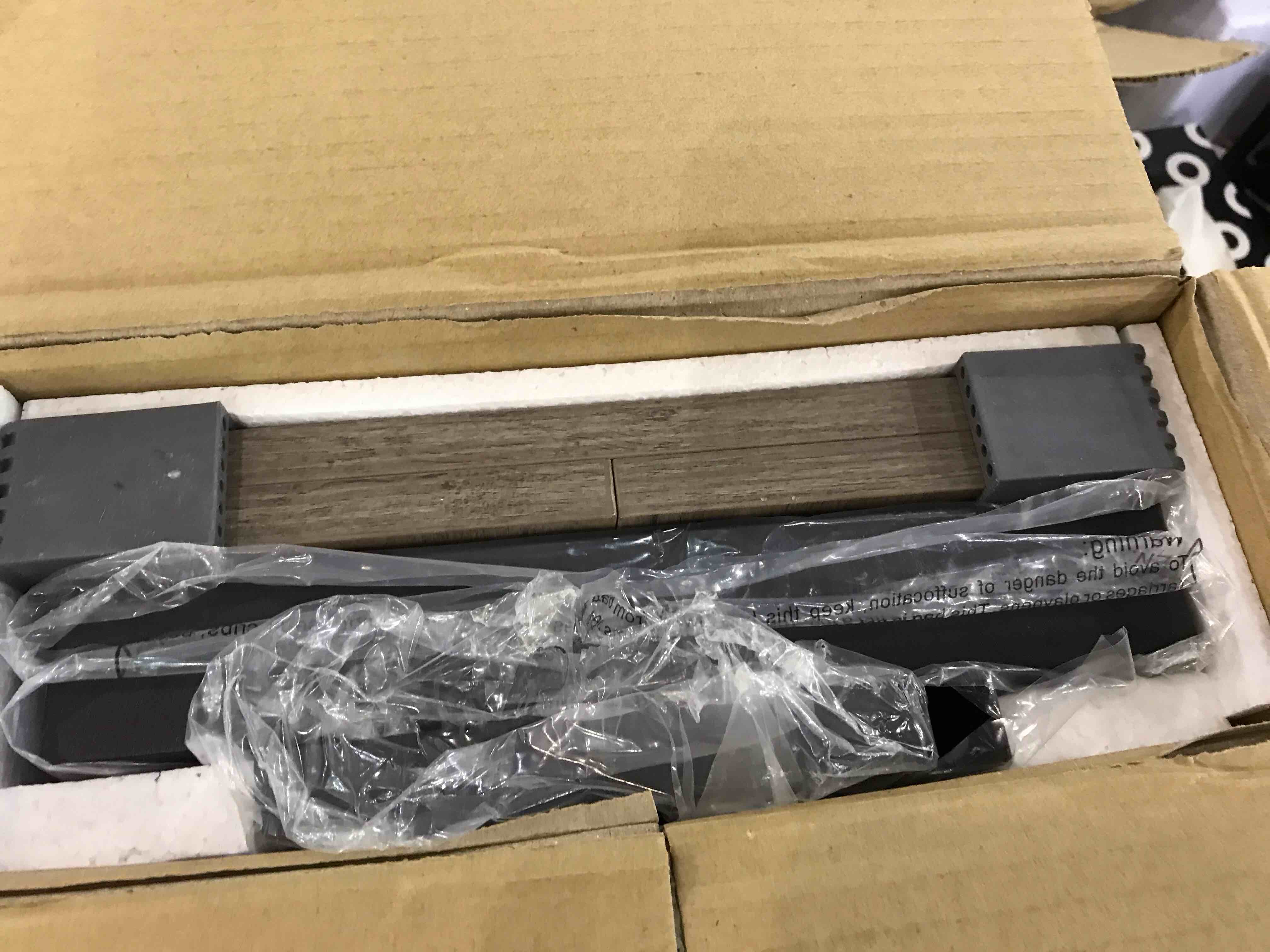 https://s3.amazonaws.com/lotting-images-prod/BargainHunt/EXS00941185_1706709104439.jpeg