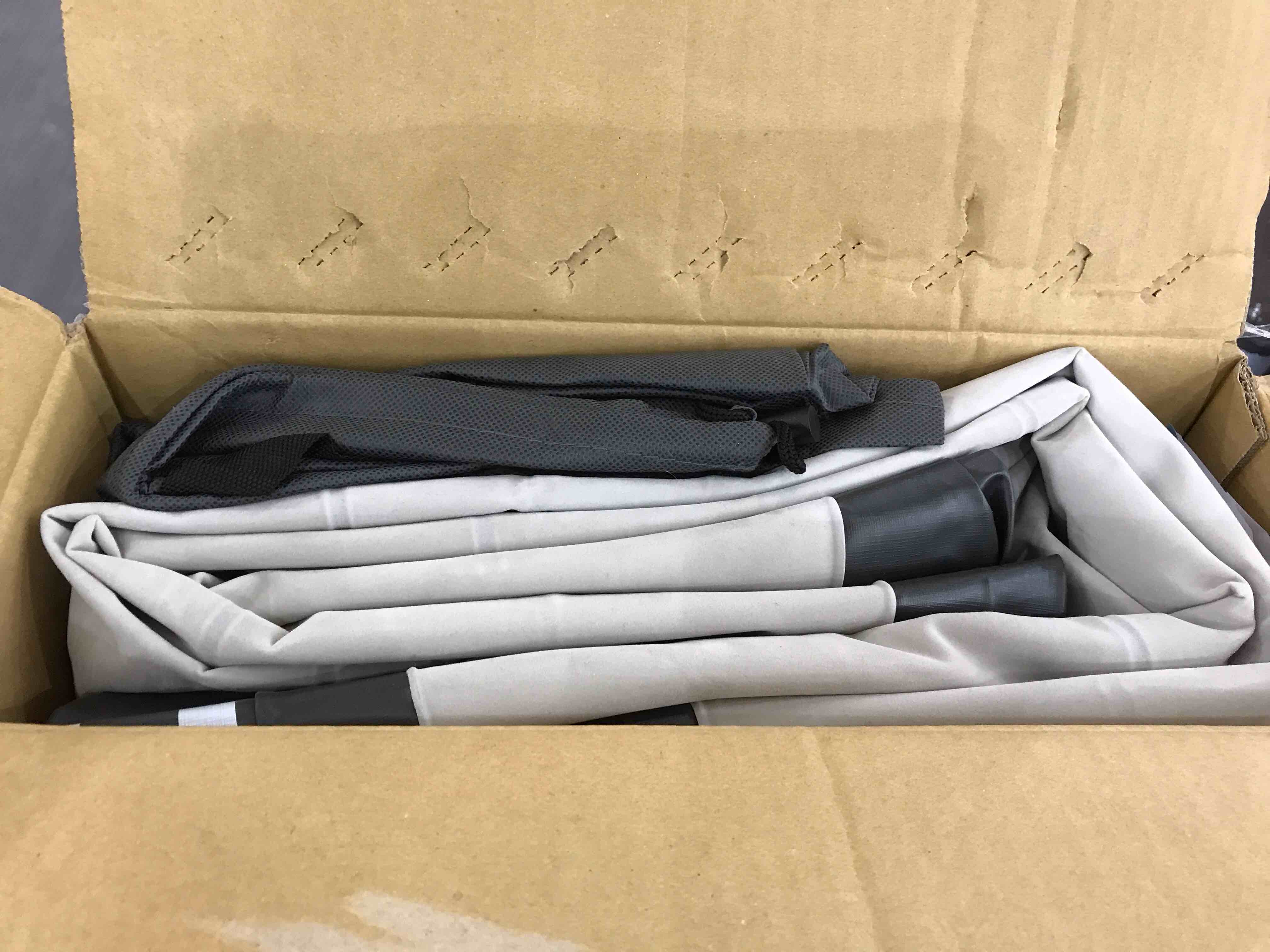 https://s3.amazonaws.com/lotting-images-prod/BargainHunt/EXS00941453_1706898309371.jpeg