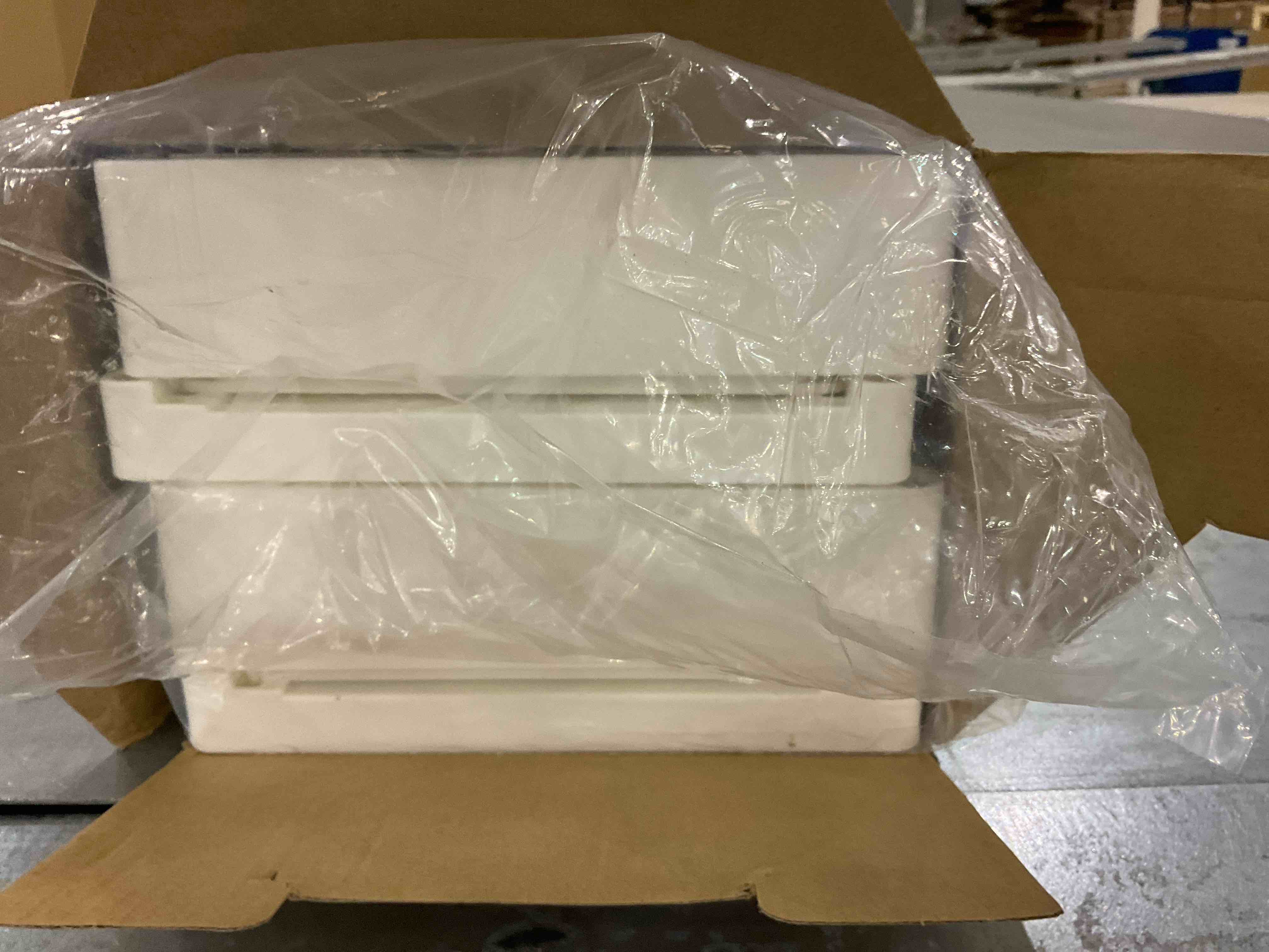 https://s3.amazonaws.com/lotting-images-prod/BargainHunt/EXS00947968_1707918793687.jpeg