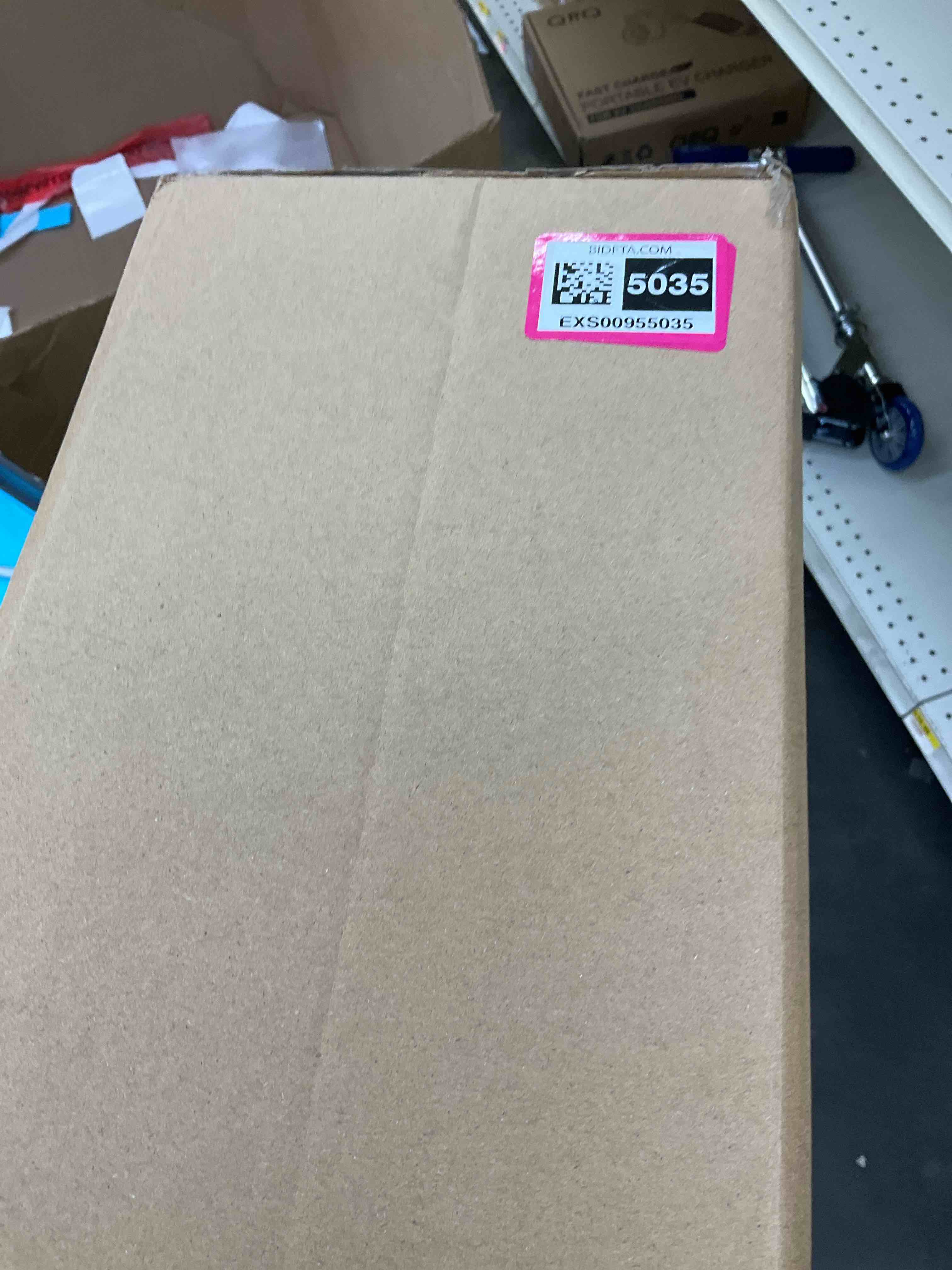 https://s3.amazonaws.com/lotting-images-prod/BargainHunt/EXS00955035_1707846728437.jpeg