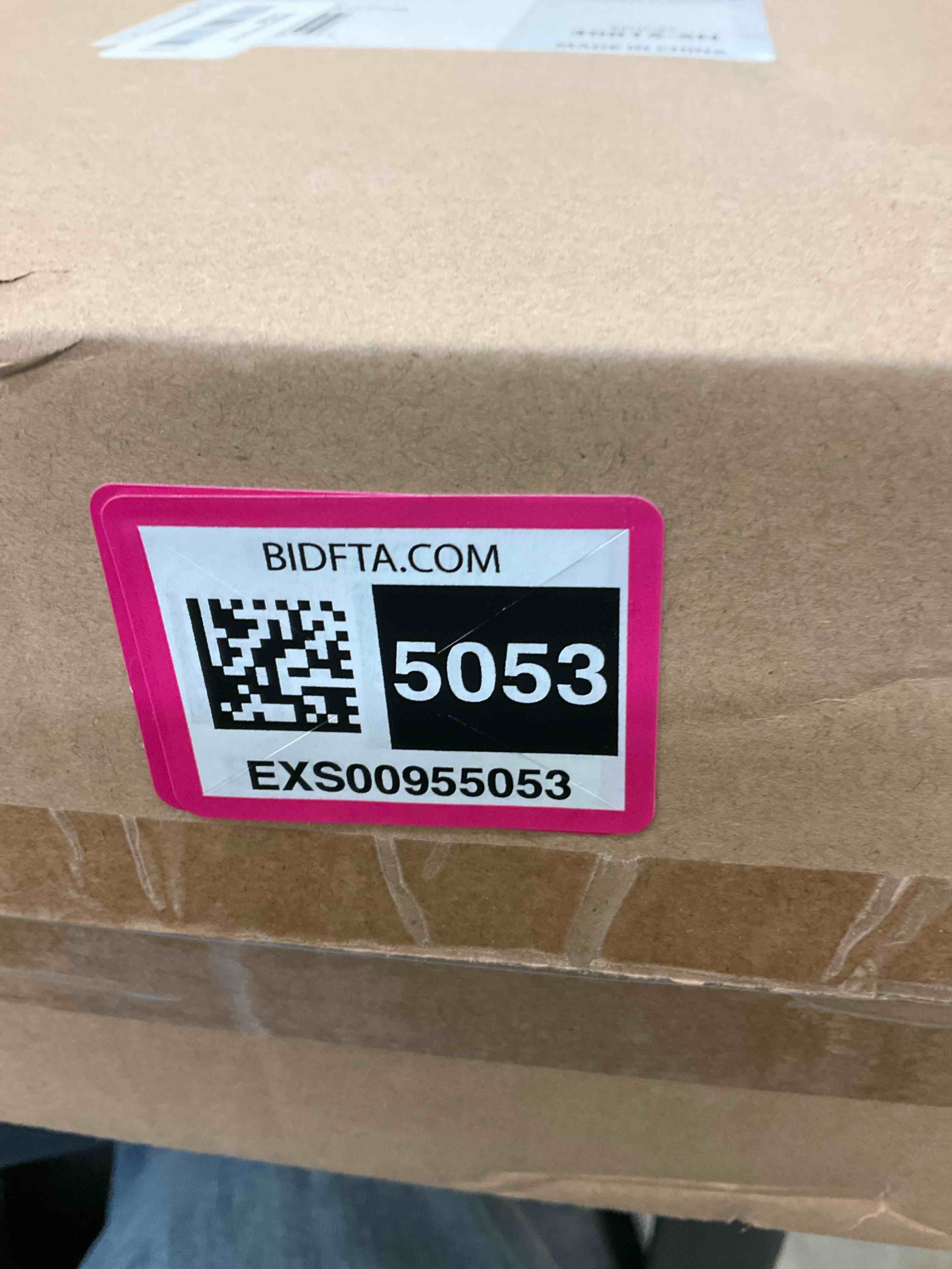 https://s3.amazonaws.com/lotting-images-prod/BargainHunt/EXS00955053_1707849368627.jpeg