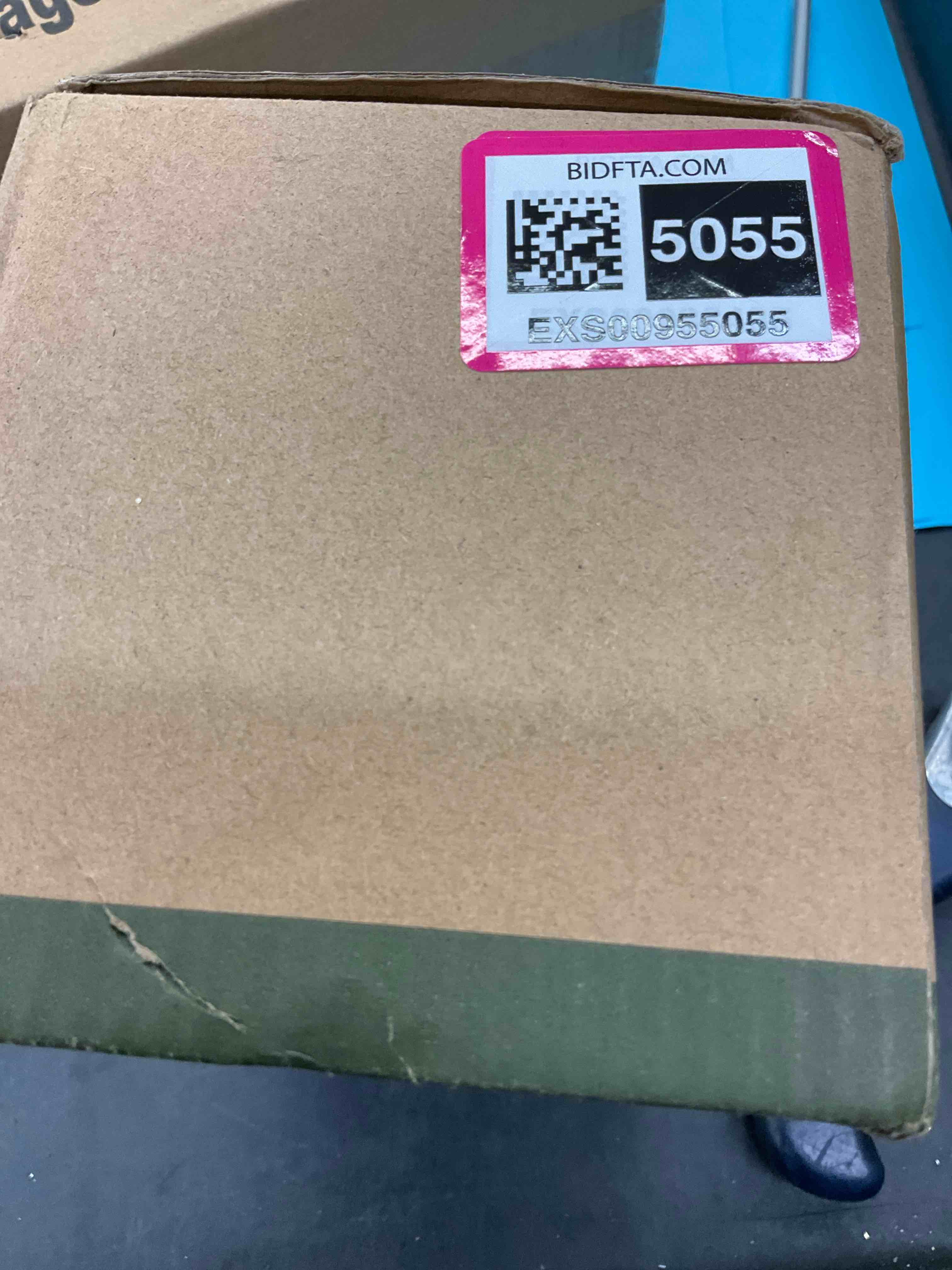 https://s3.amazonaws.com/lotting-images-prod/BargainHunt/EXS00955055_1707849575445.jpeg