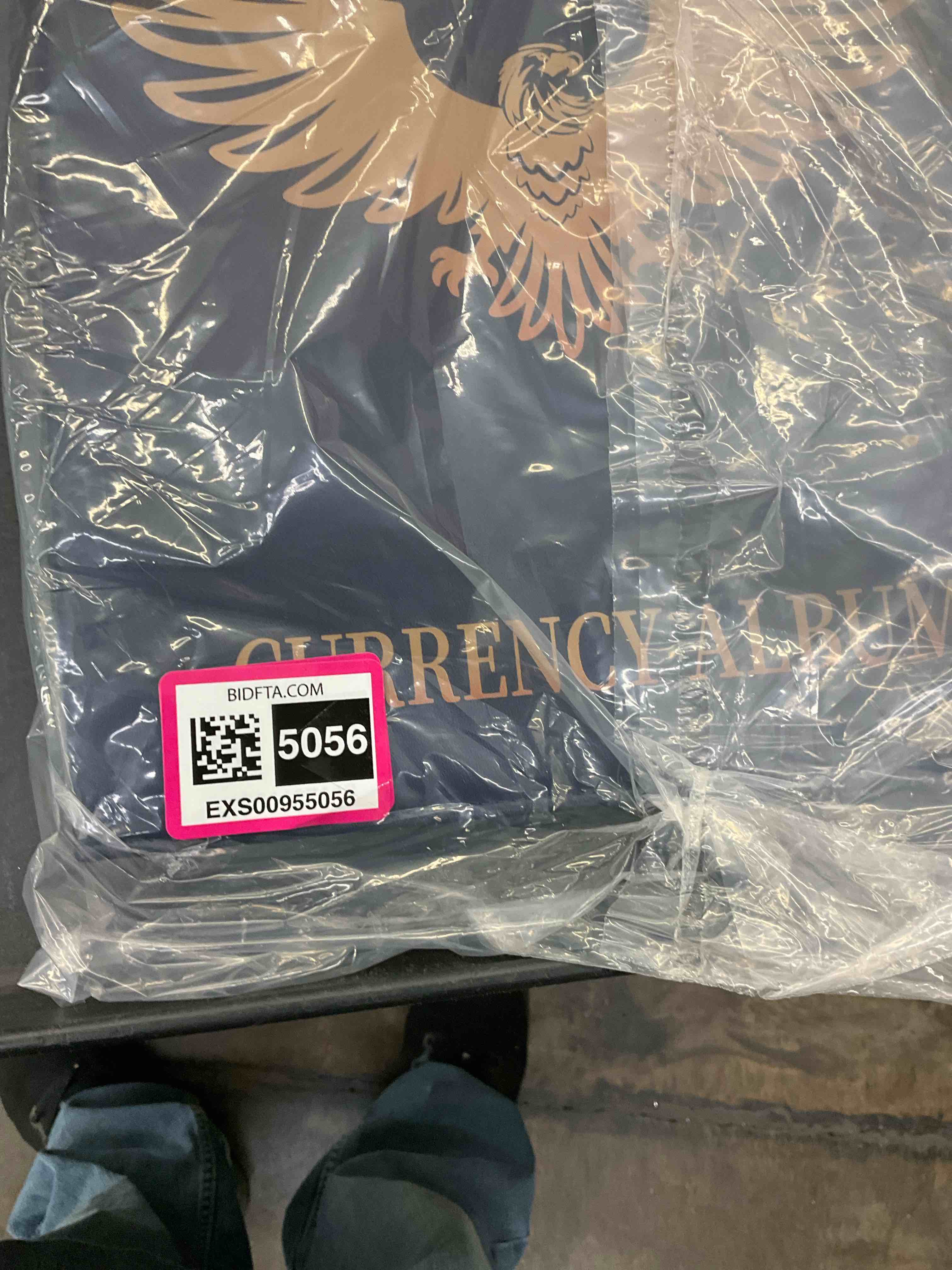 https://s3.amazonaws.com/lotting-images-prod/BargainHunt/EXS00955056_1707849647458.jpeg