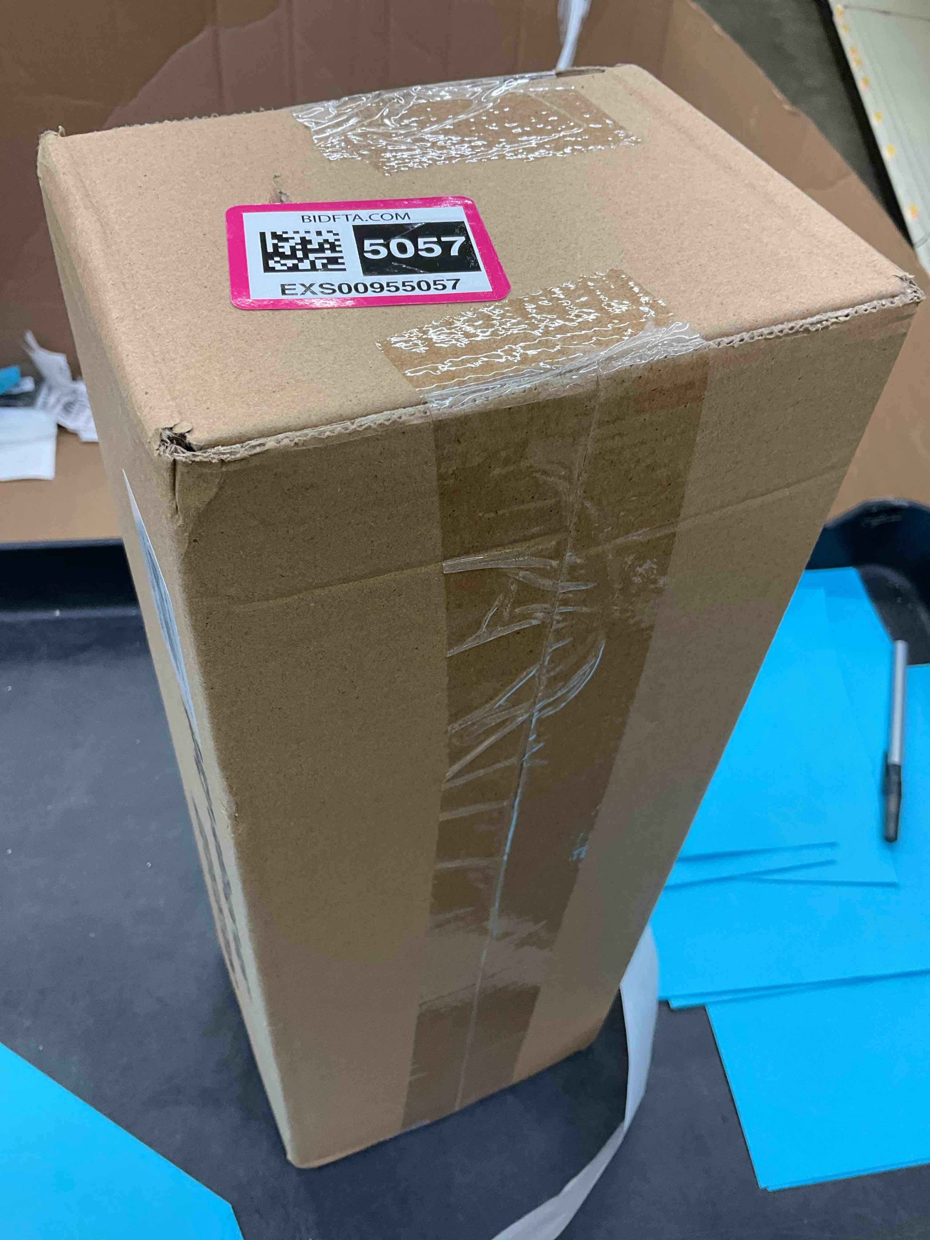 https://s3.amazonaws.com/lotting-images-prod/BargainHunt/EXS00955057_1707849706386.jpeg