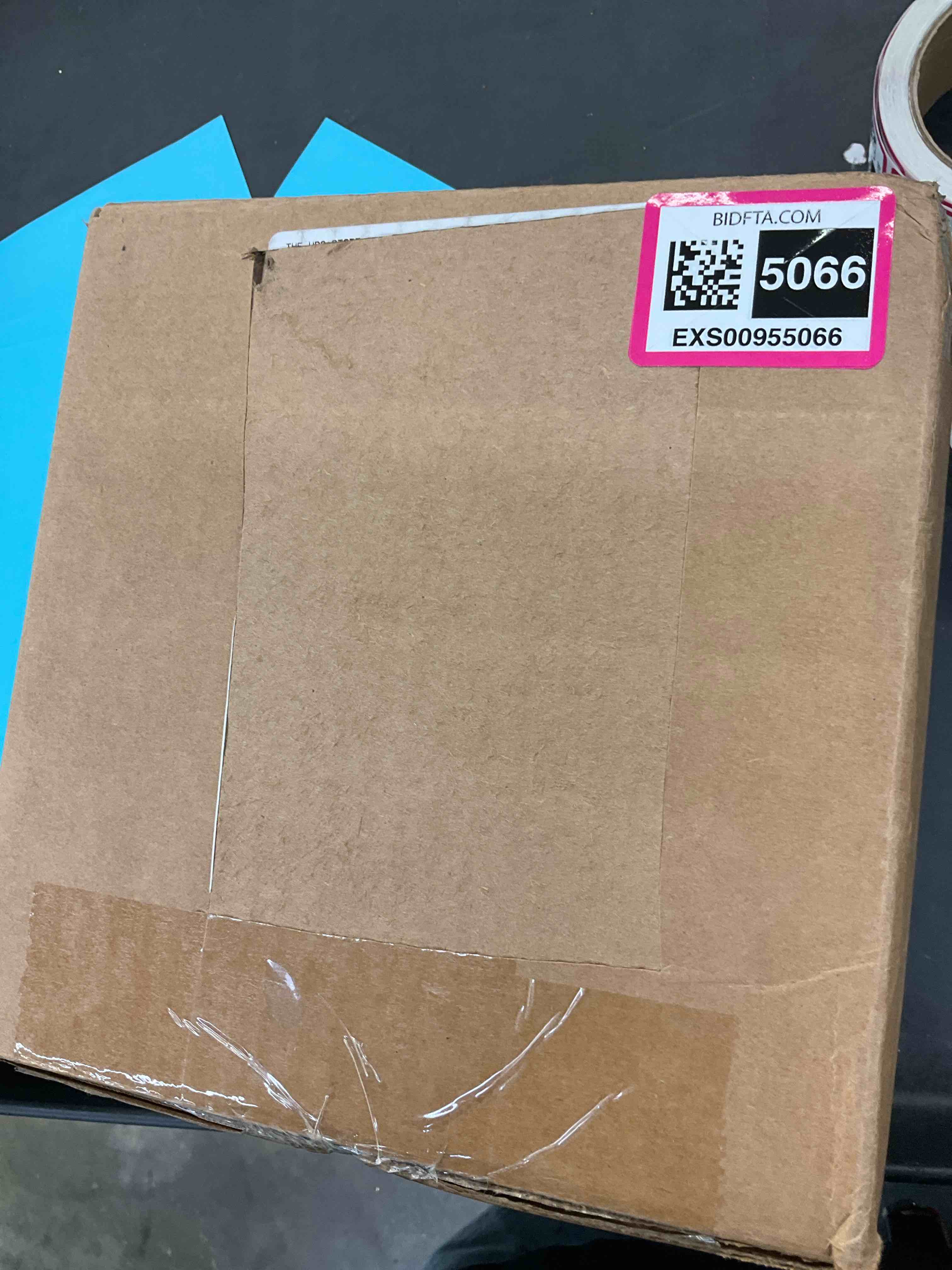 https://s3.amazonaws.com/lotting-images-prod/BargainHunt/EXS00955066_1707856102022.jpeg